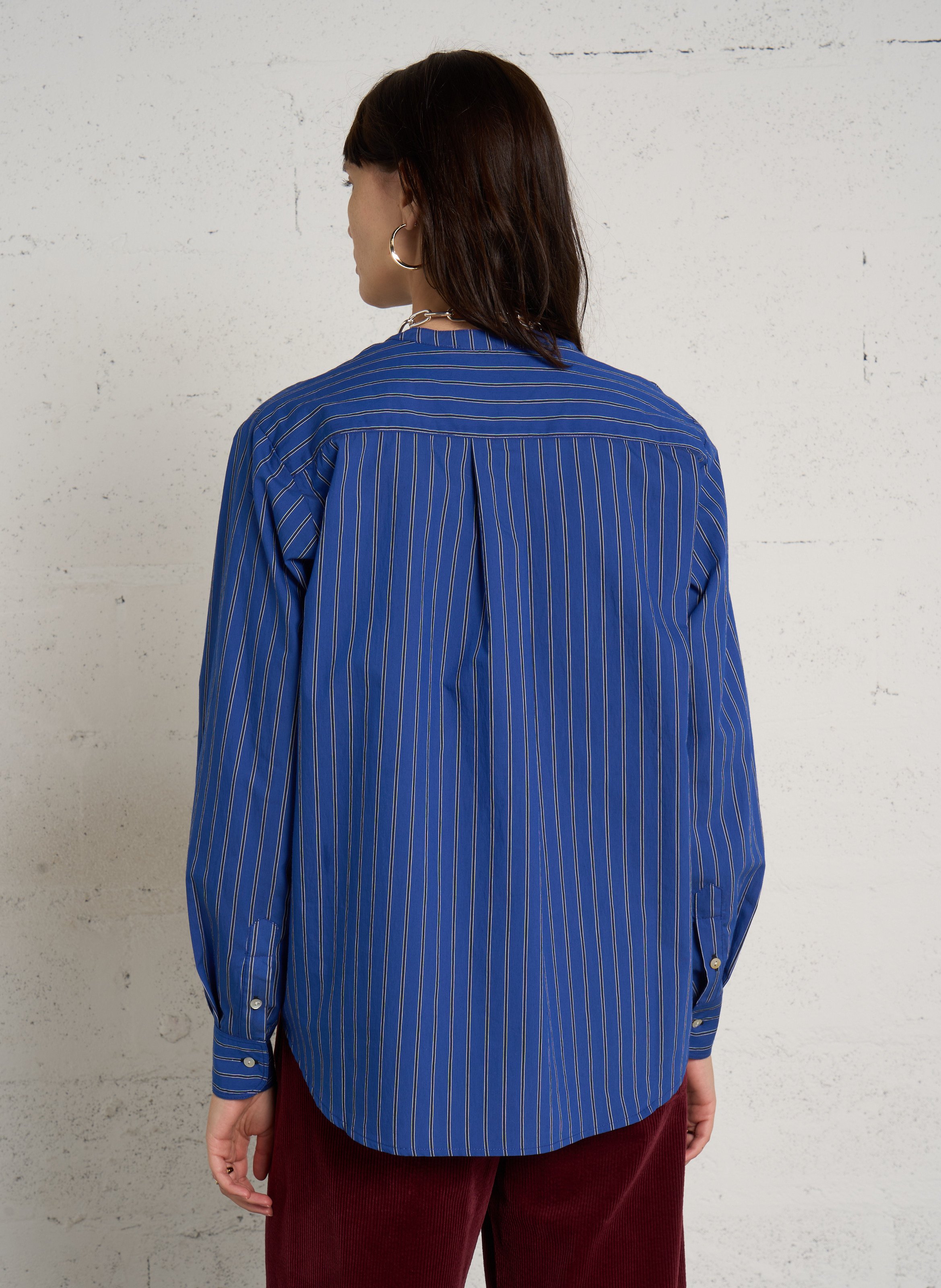 Wijde katoenen blouse met ronde hals en kraag HOD PARIS Blauw