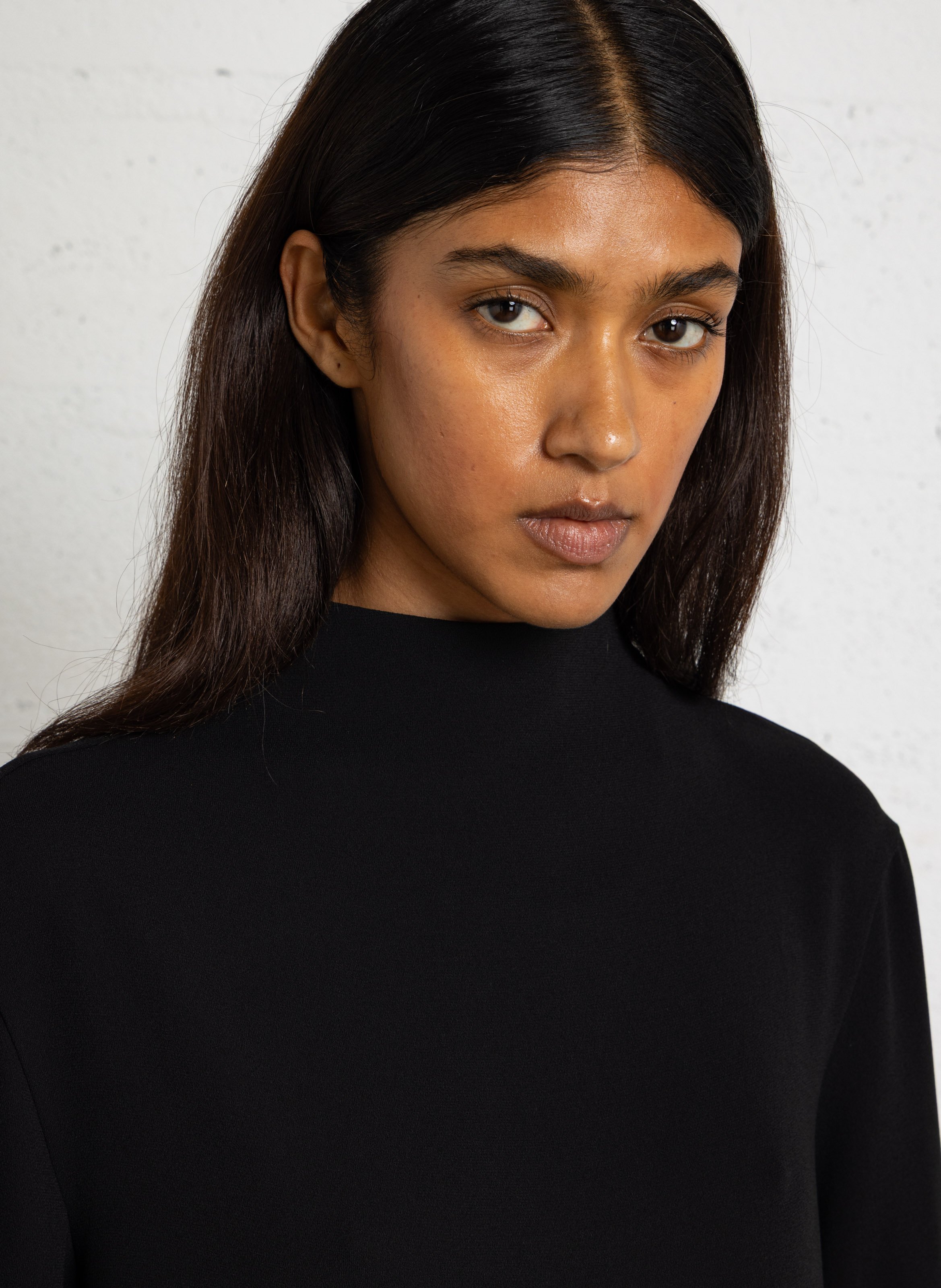 Pleated high-neck short dress IKKS Black