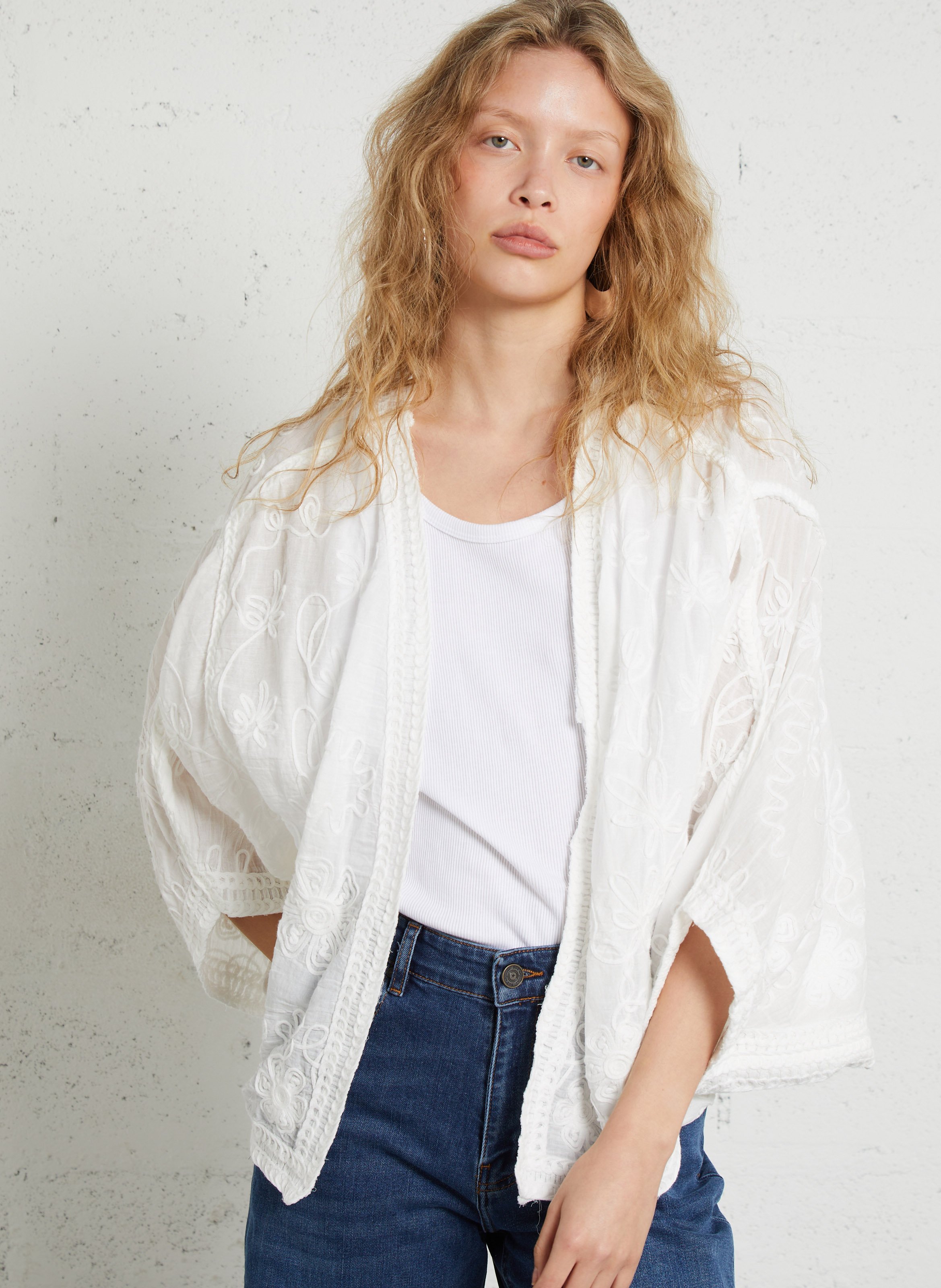 Gilet manches chauve-souris brodé SEE U SOON Blanc