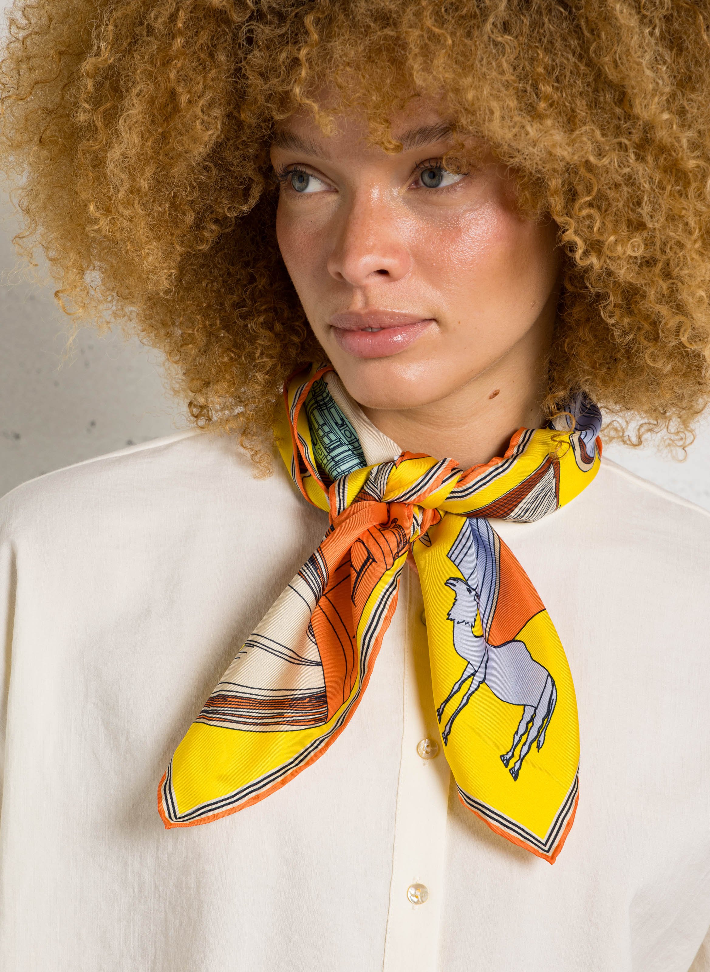 Zijden sjaal met print INOUI EDITIONS Geel