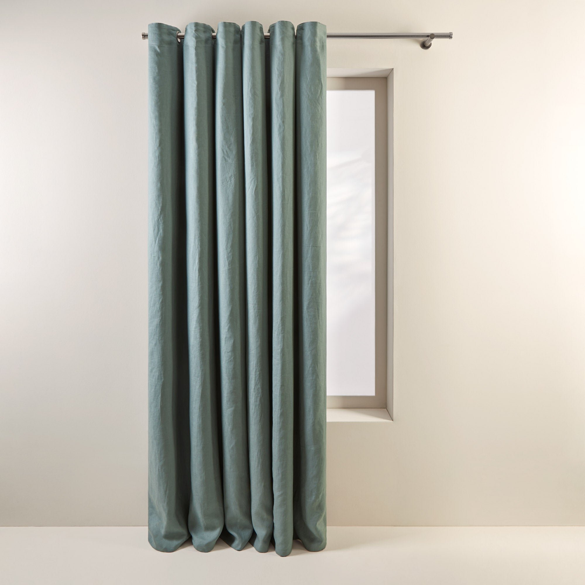 Lined black-out curtain with eyelets CARLINA Vert de gris