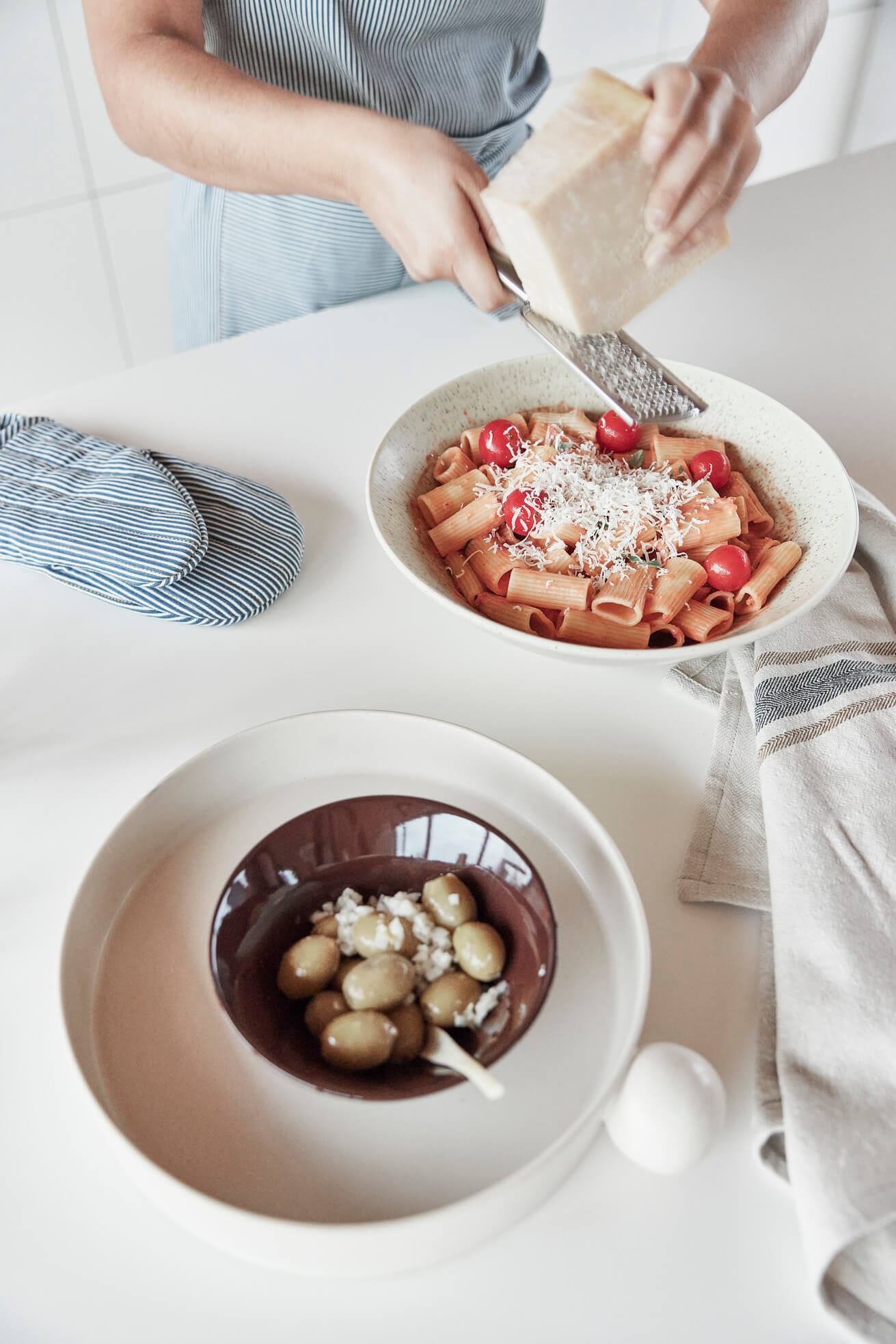 Stoneware bowl OYOY LIVING DESIGN Brown