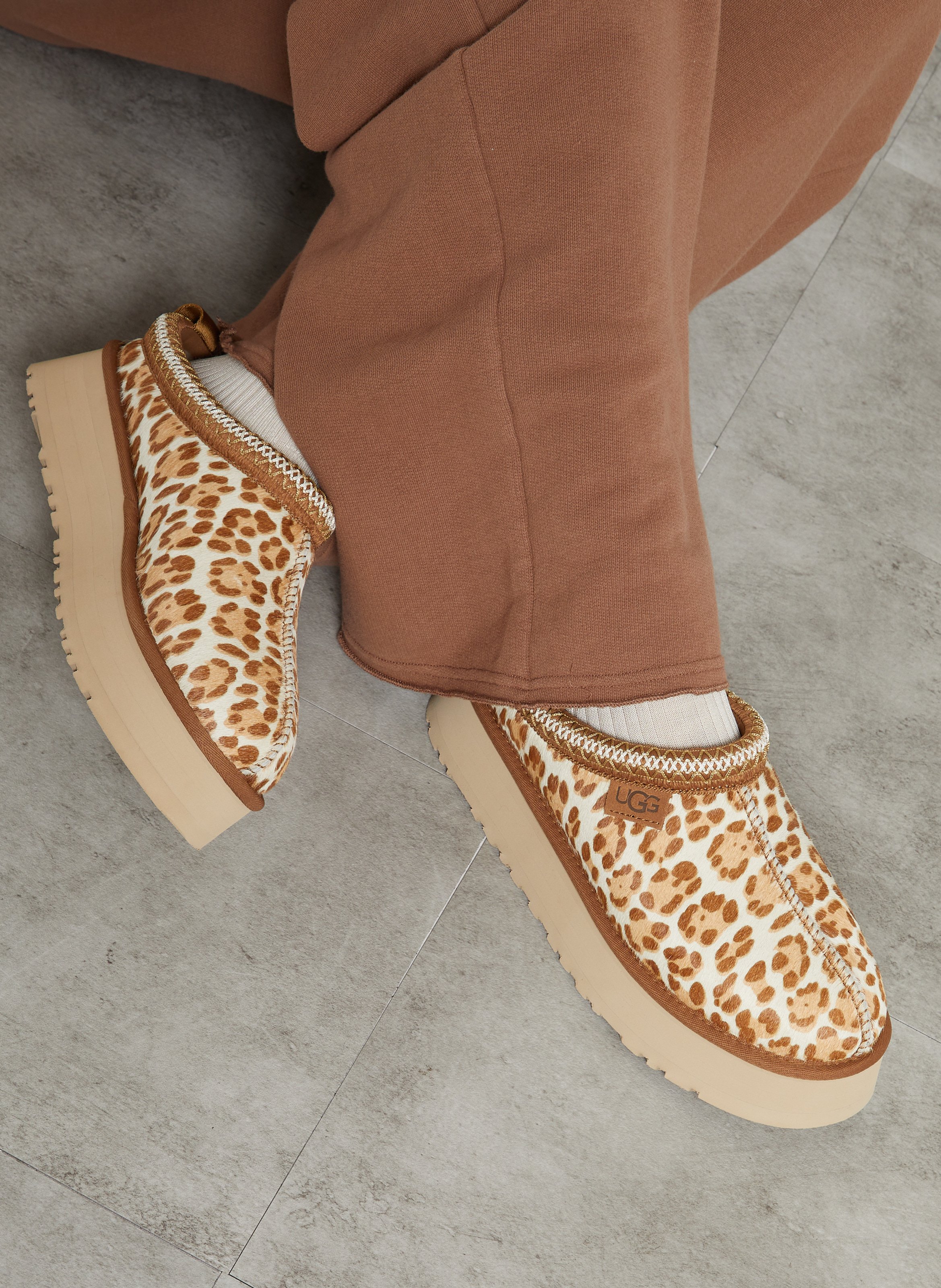 Clogs aus Leder-Mix UGG Mehrfarbig