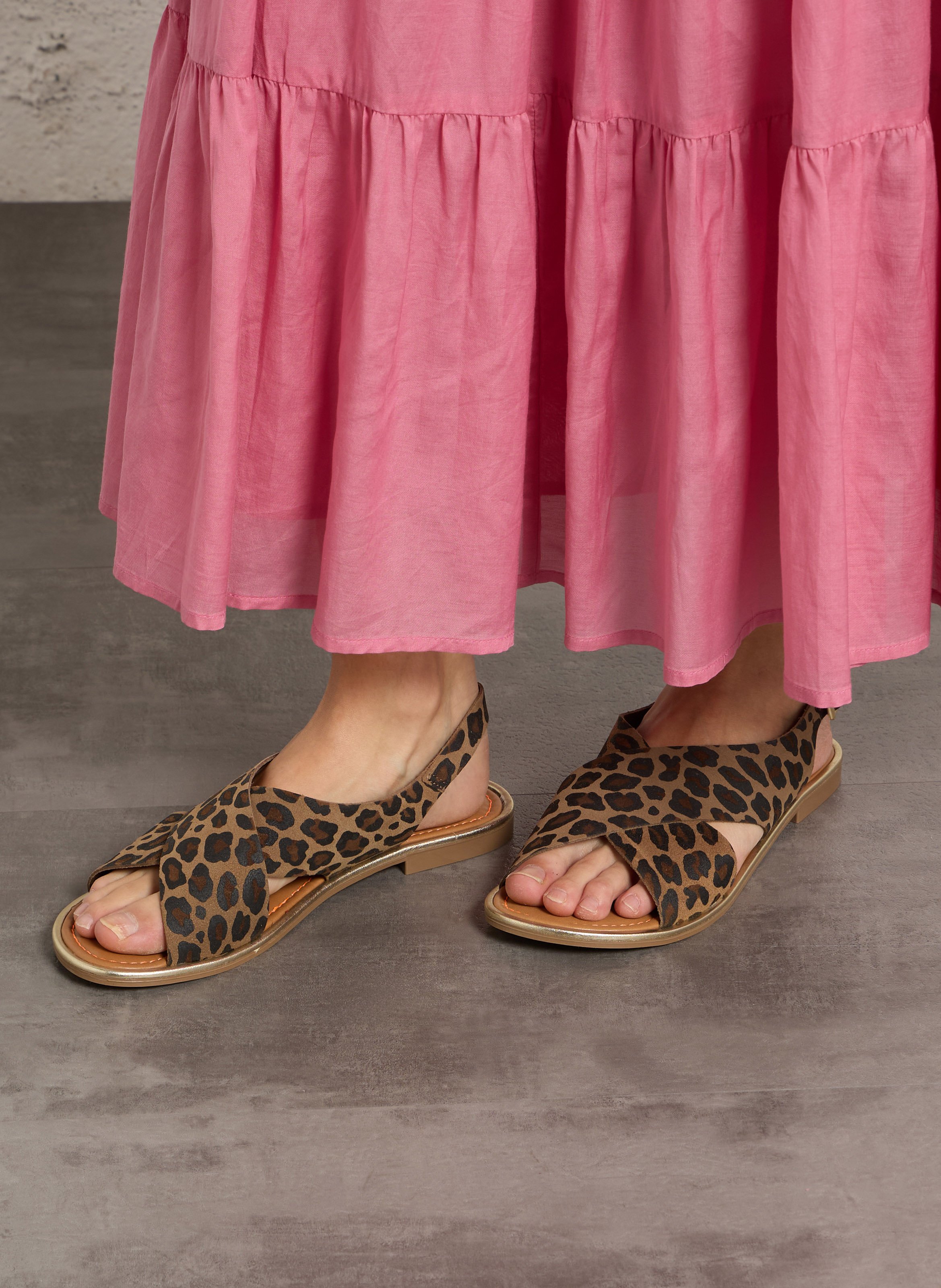 Flat leopard print leather sandals JB MARTIN Brown