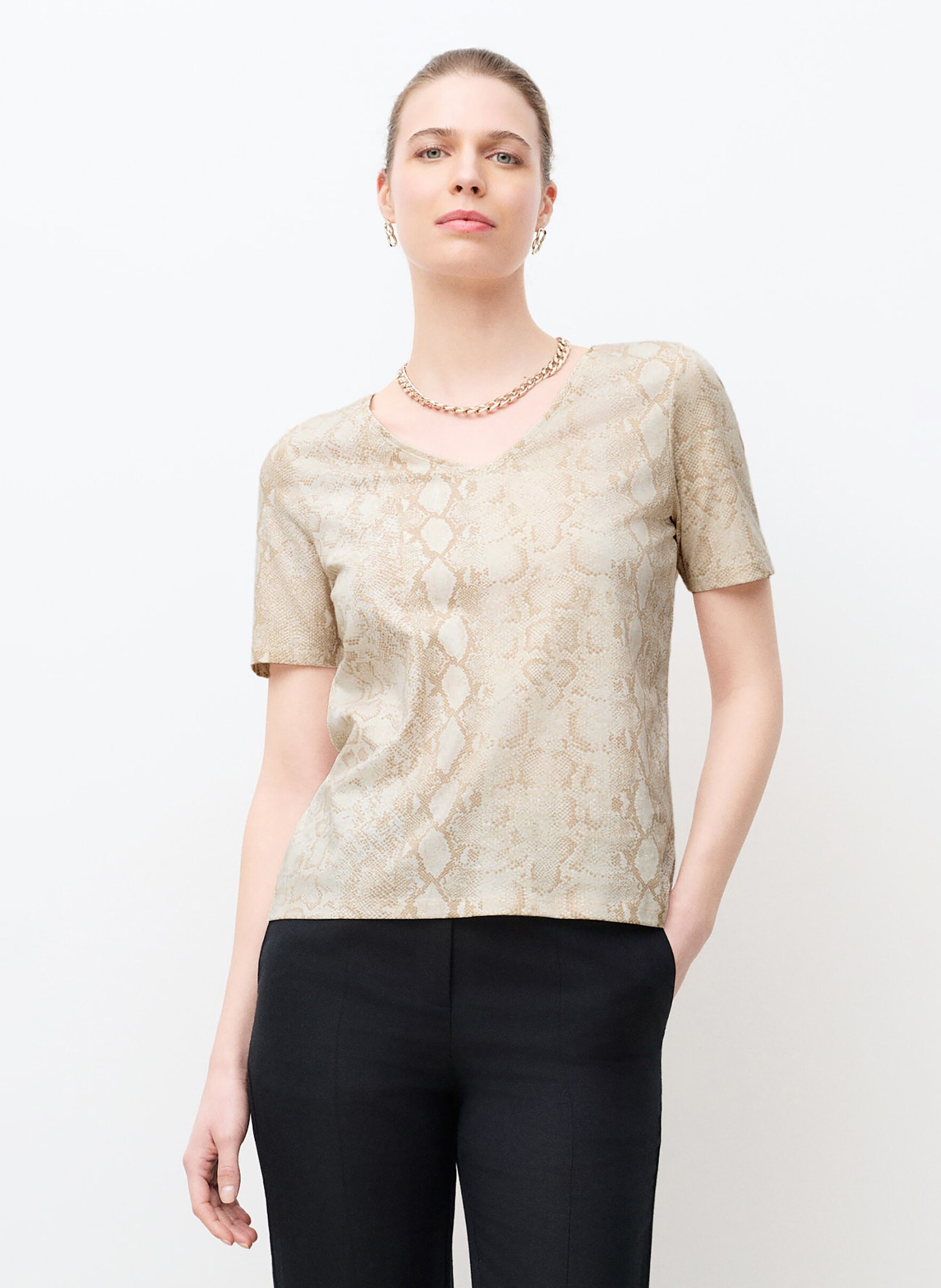 Tee-shirt col V droit imprimé CAROLL