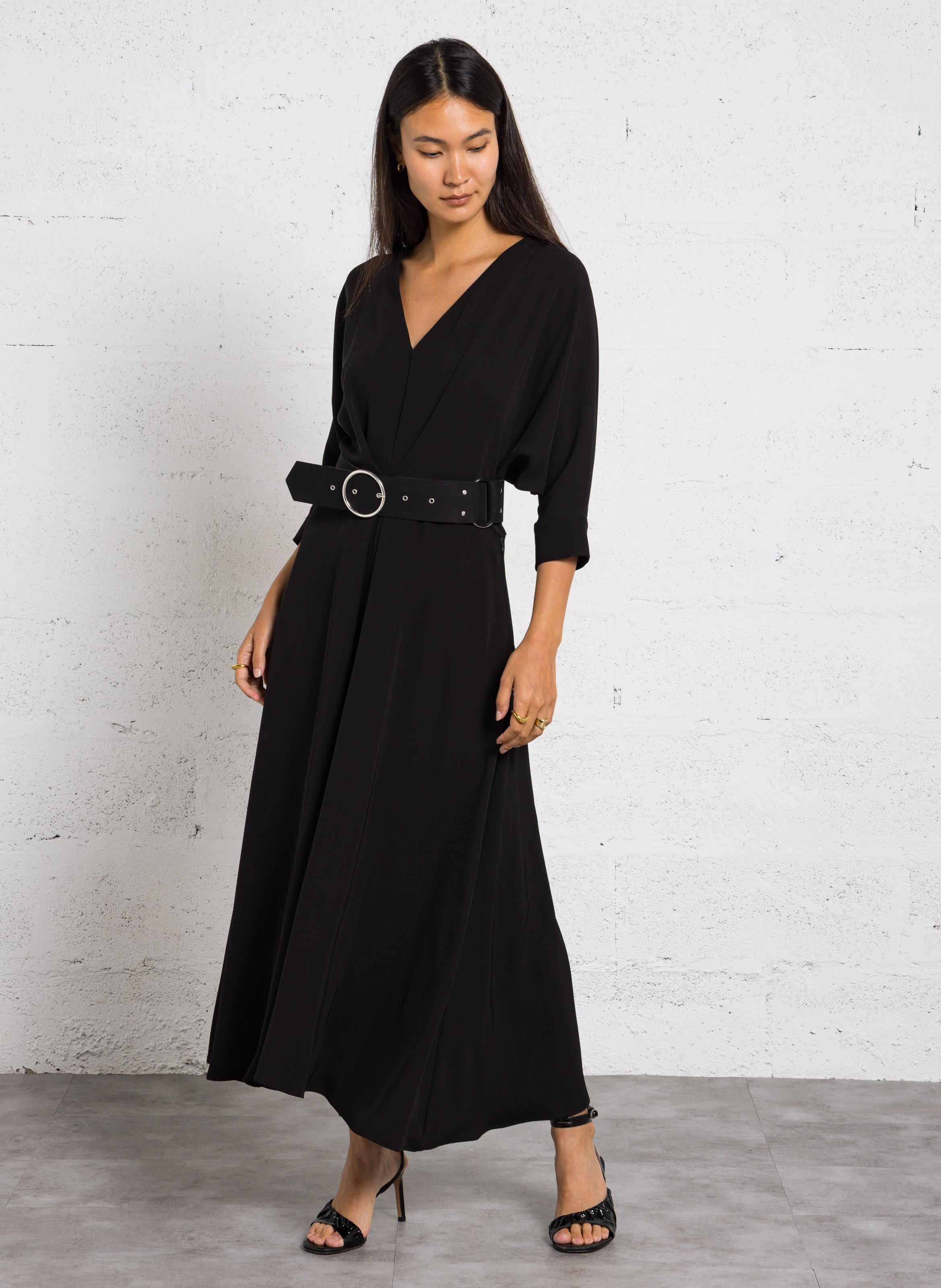 Robe longue fluide à ceinture IMPERIAL Noir