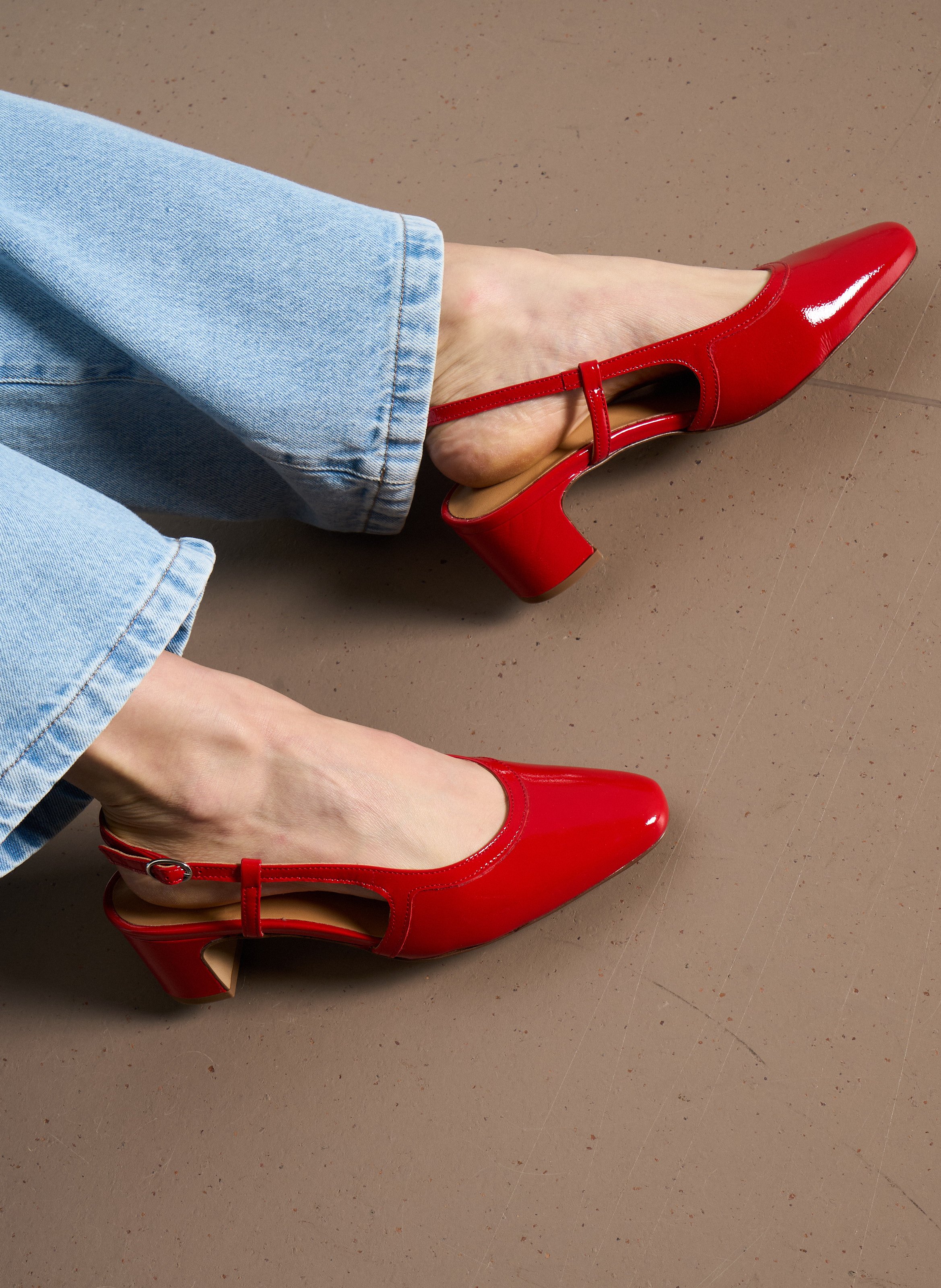 Mellow Yellow Chaussures Vernis Rouge Slingbacks Vernies En Cuir
