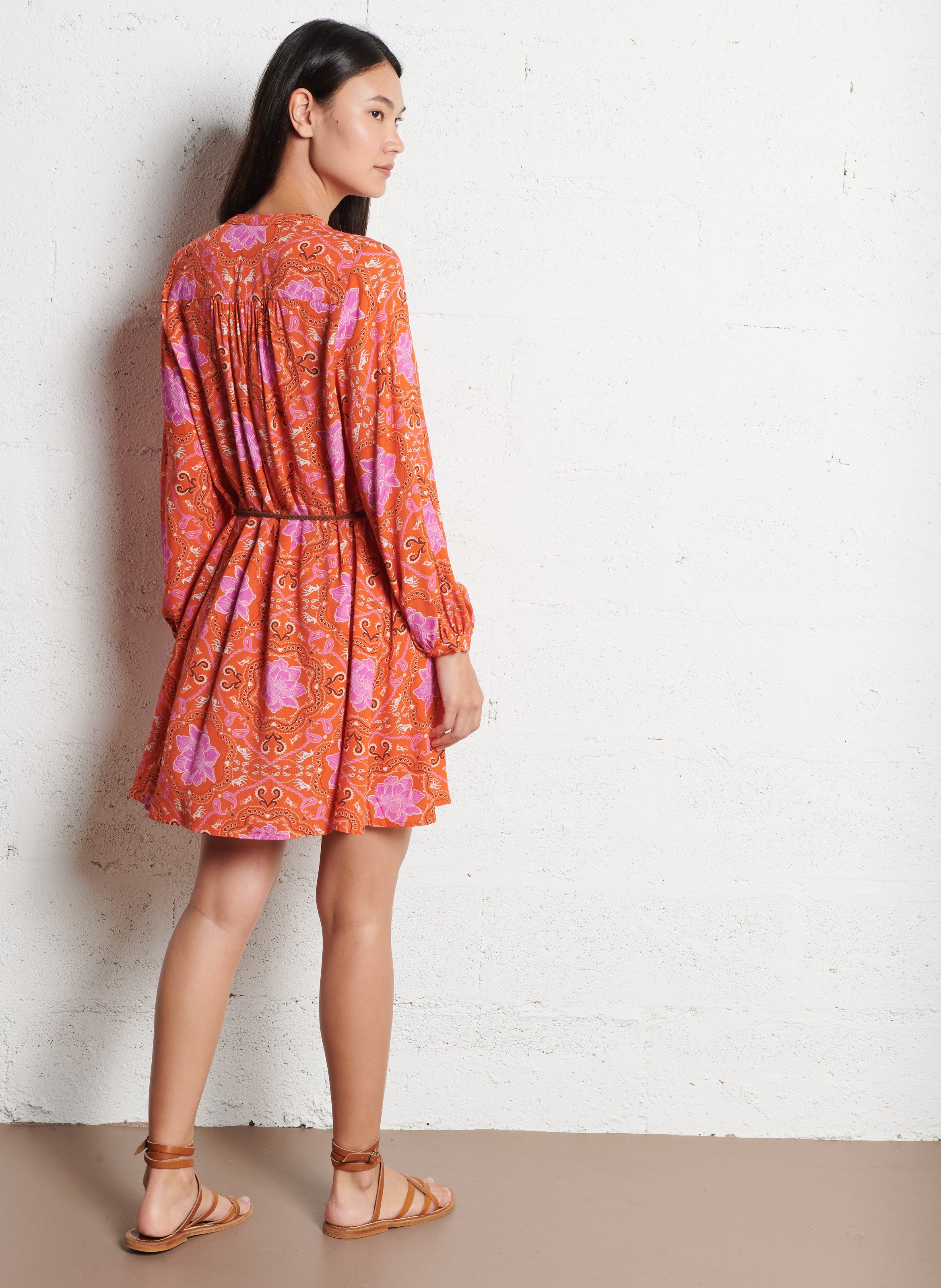Halflange jurk met print LA PETITE ETOILE Oranje