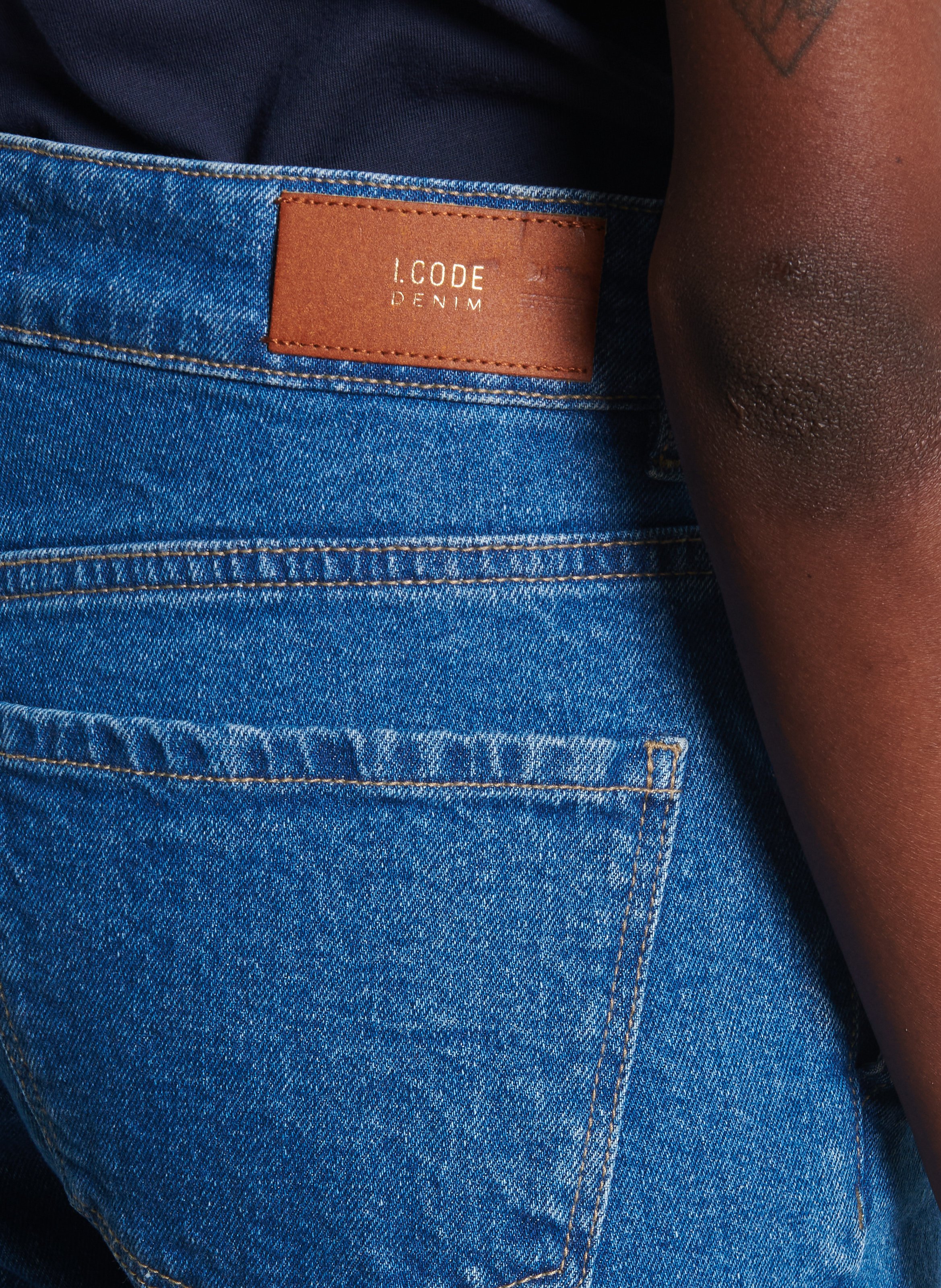 Jean flare en coton mélangé I CODE Bleu