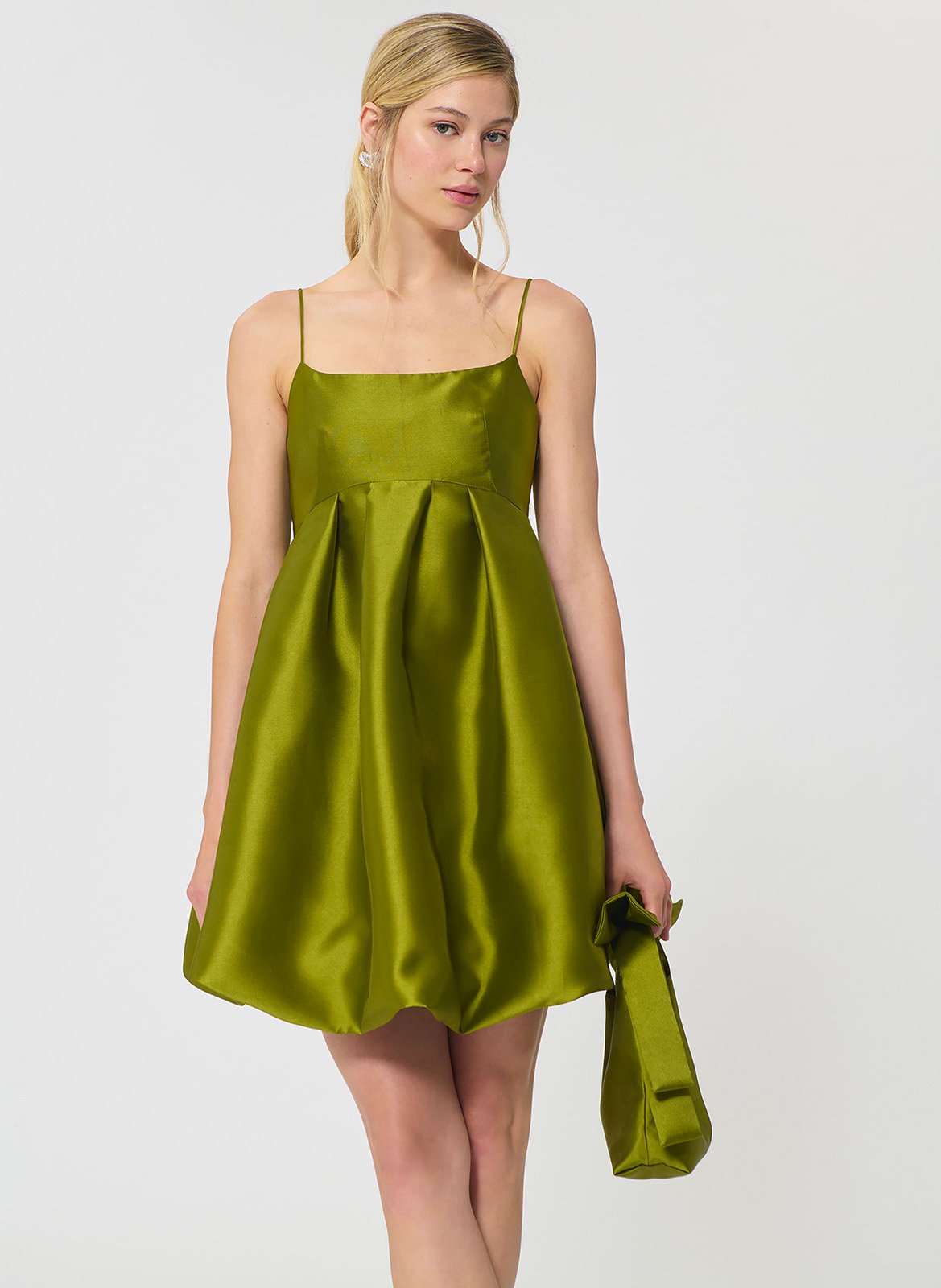Korte puffy satijnen jurk TARA JARMON Groen