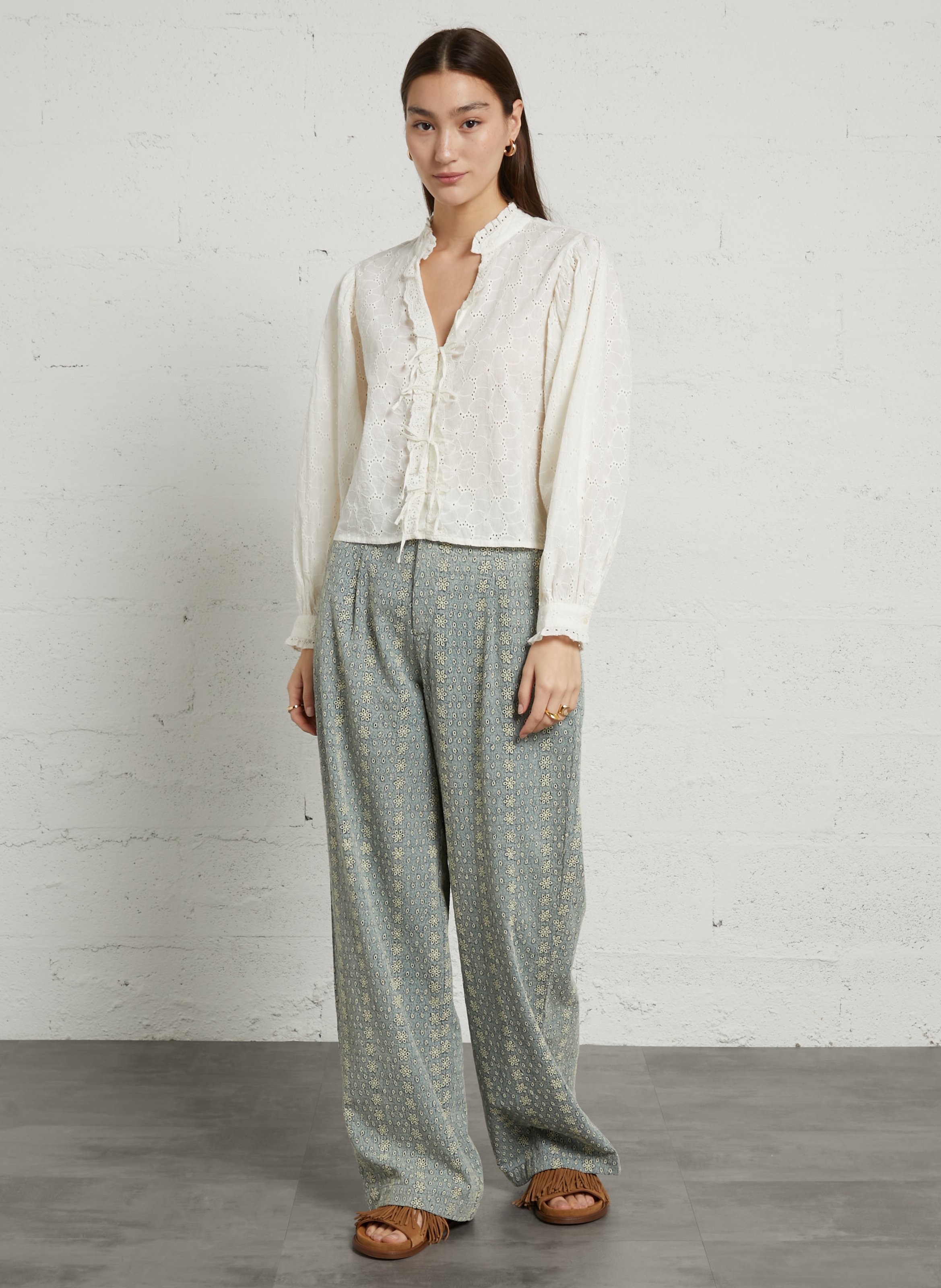 Sandales plates à franges en cuir suédé MAISON TOUFET Marron