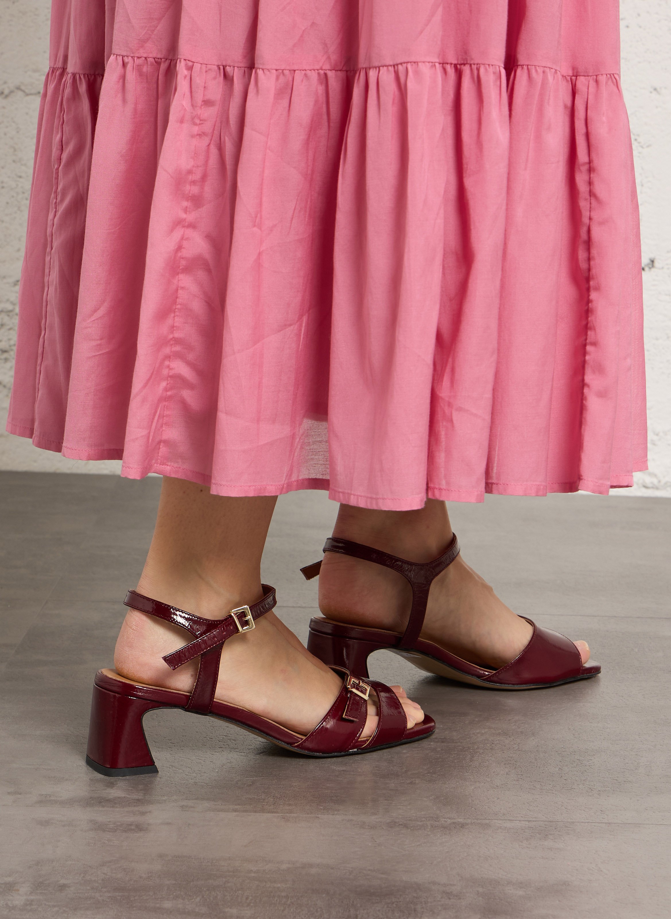 Hoge, glanzende, leren sandalen MELLOW YELLOW Rood