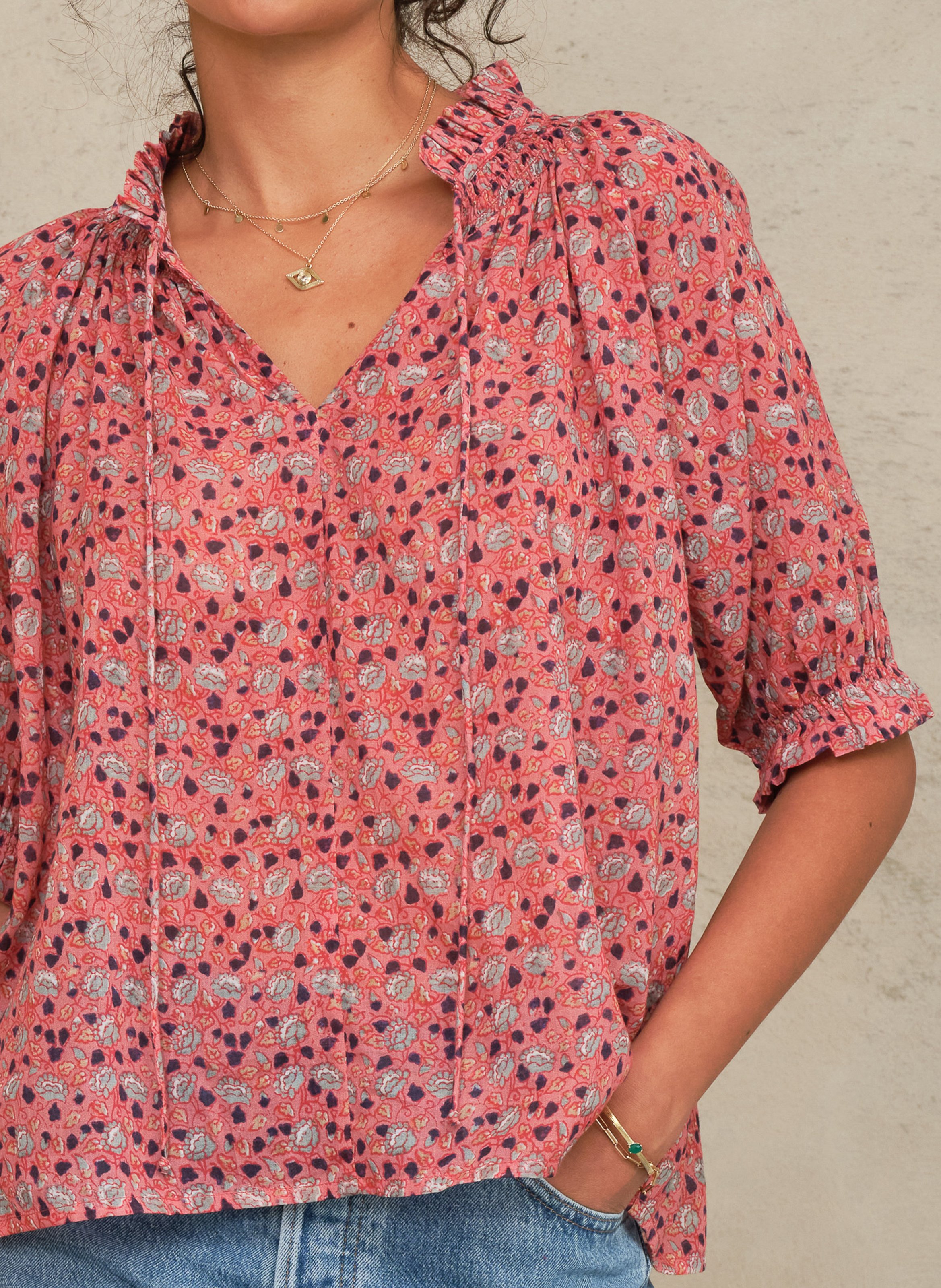 Printed cotton V-neck crop top M.A.B.E Pink