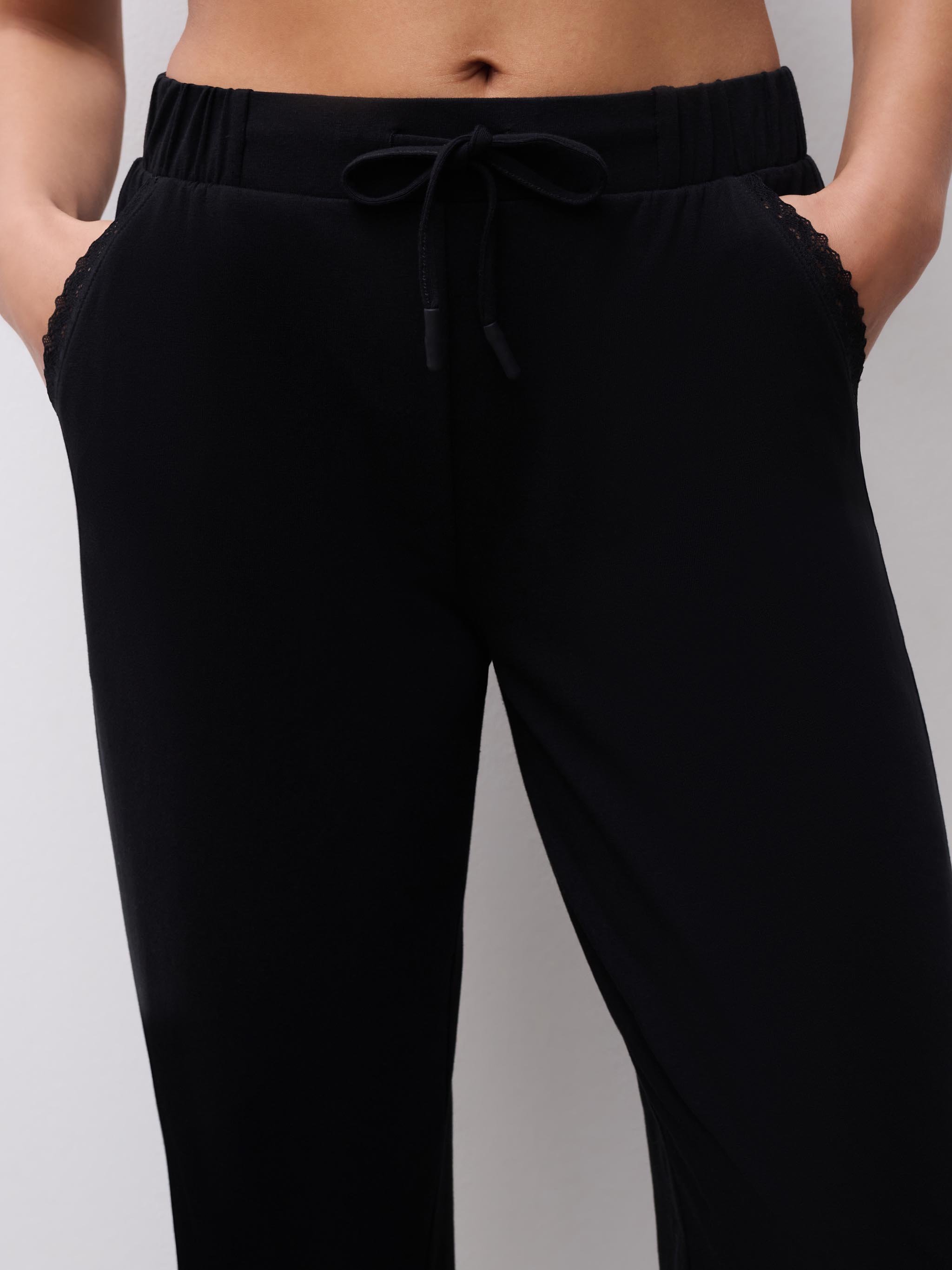 Lace trousers  CHANTELLE Black