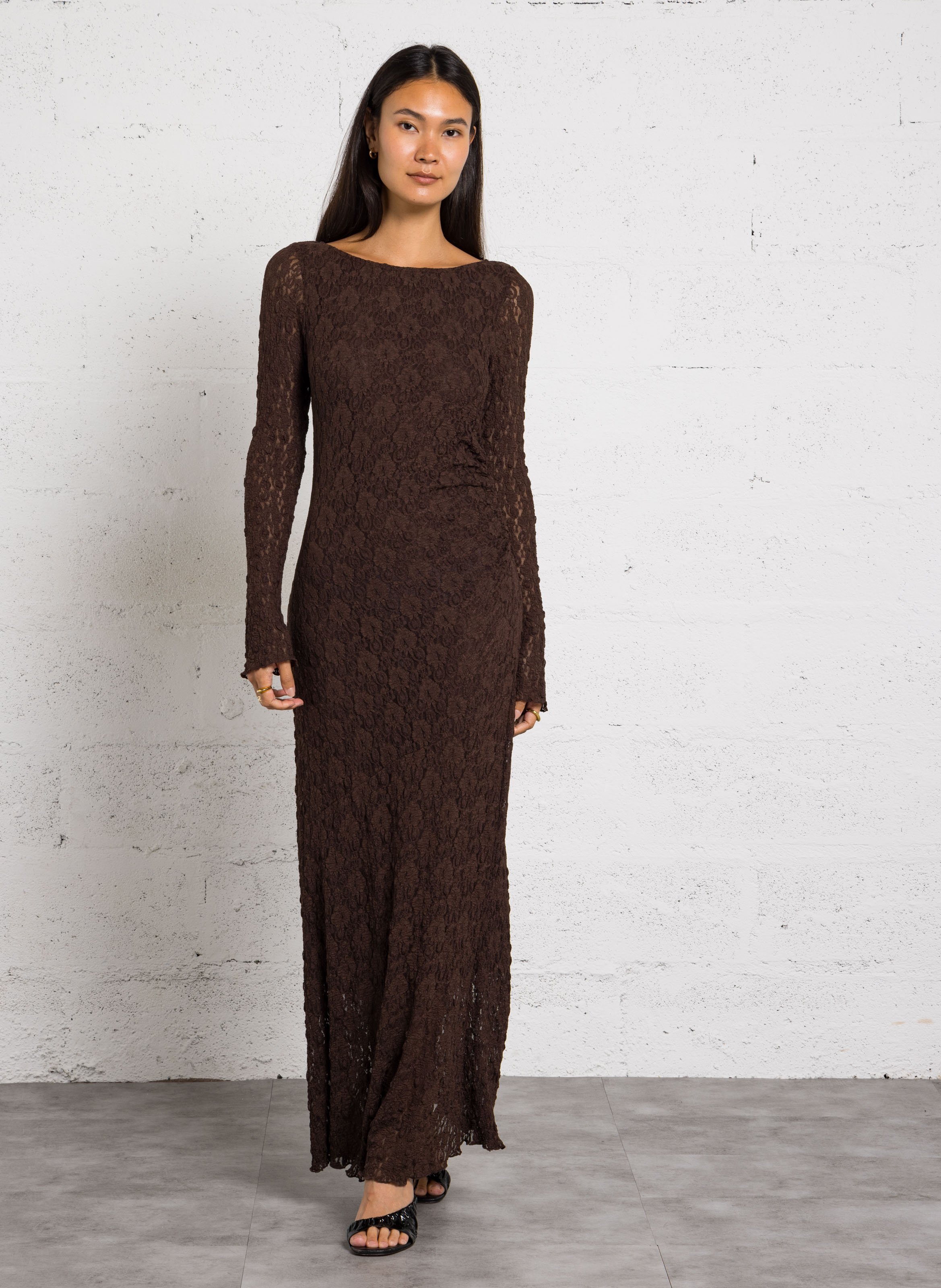 Robe longue en dentelle IMPERIAL Marron