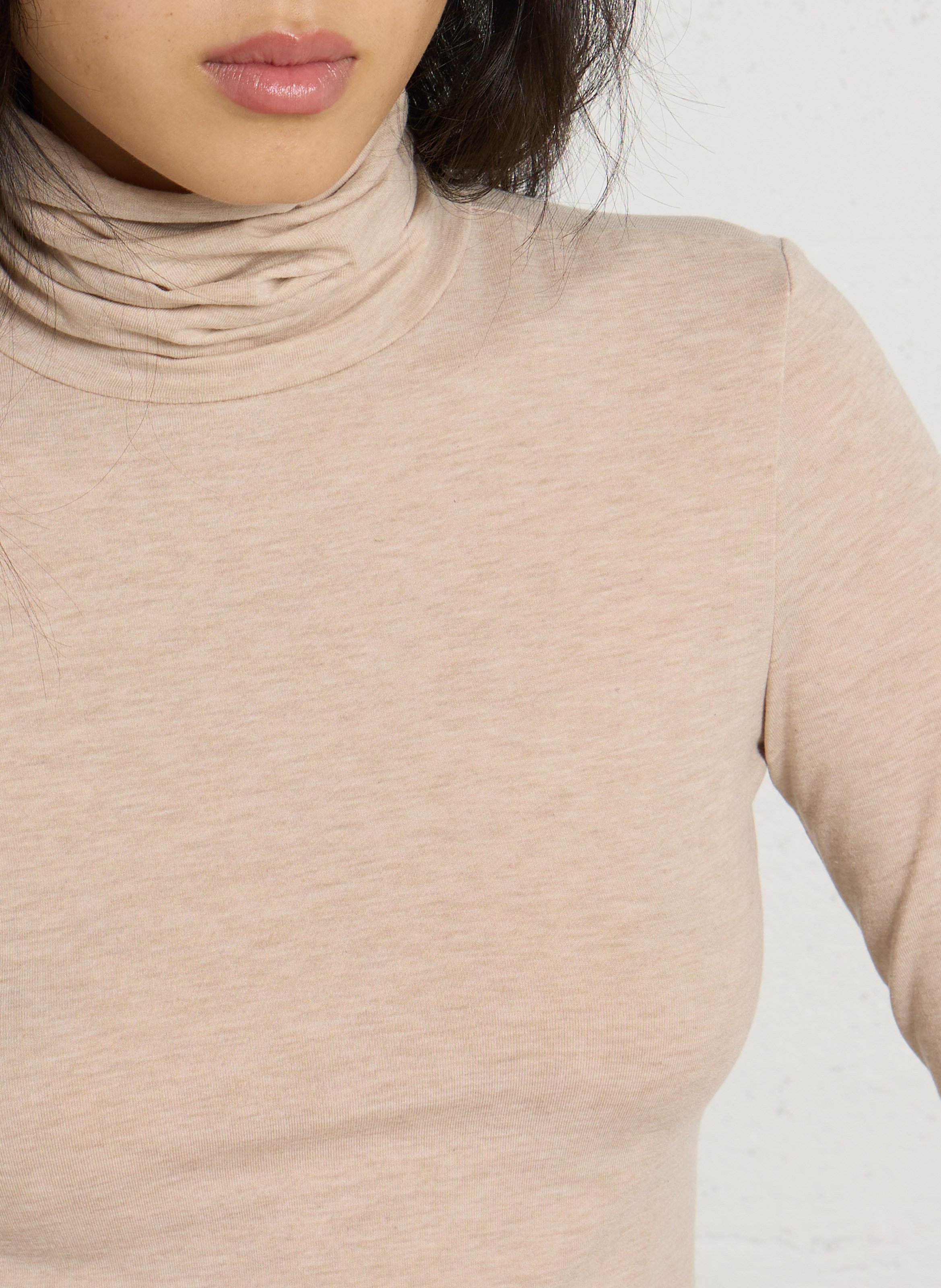 Tailliertes Langarm-Top mit Rollkragen | Beige PLEASE Damen