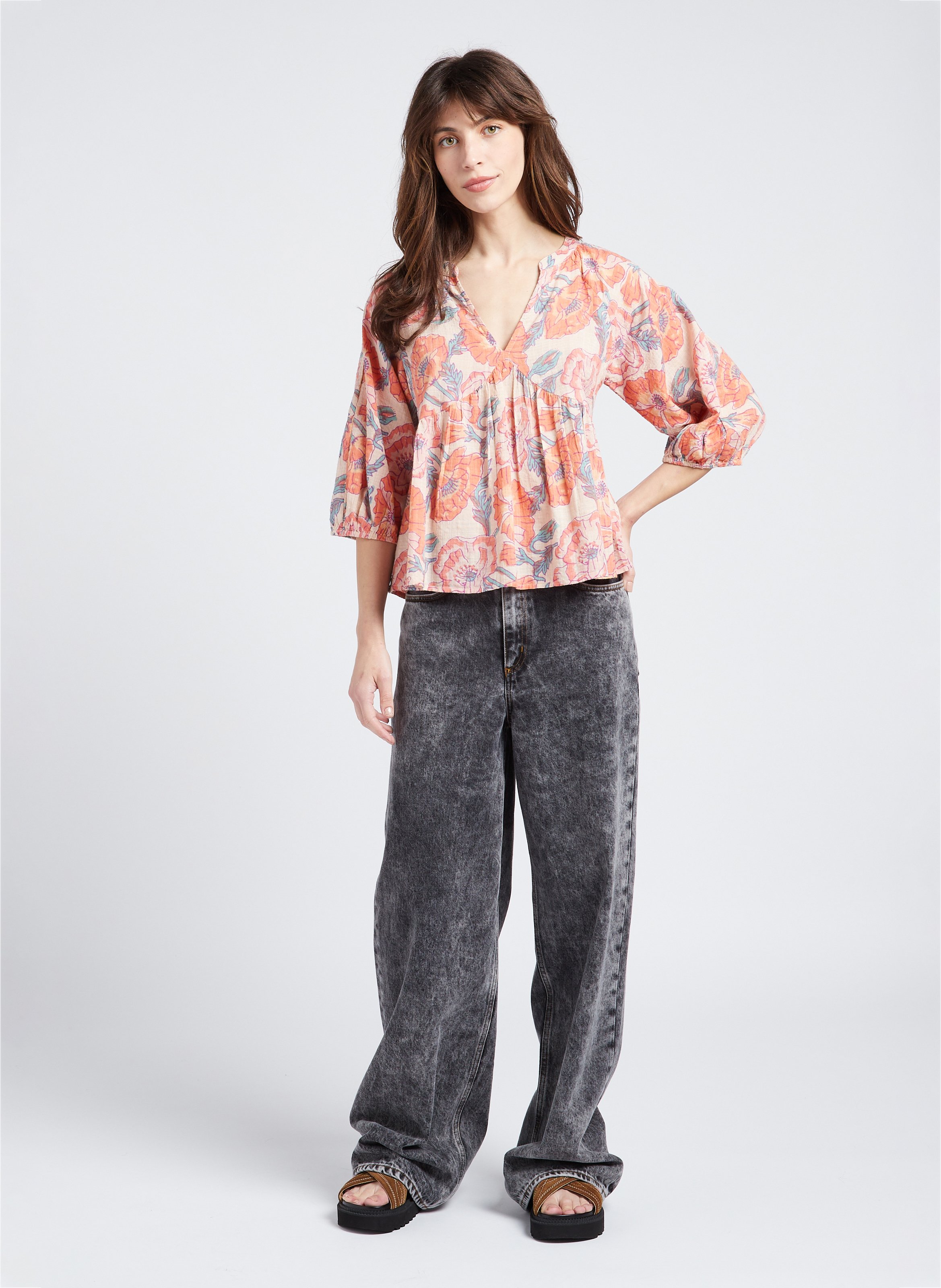 Loose-fit cotton-blend V-neck blouse SWILDENS White