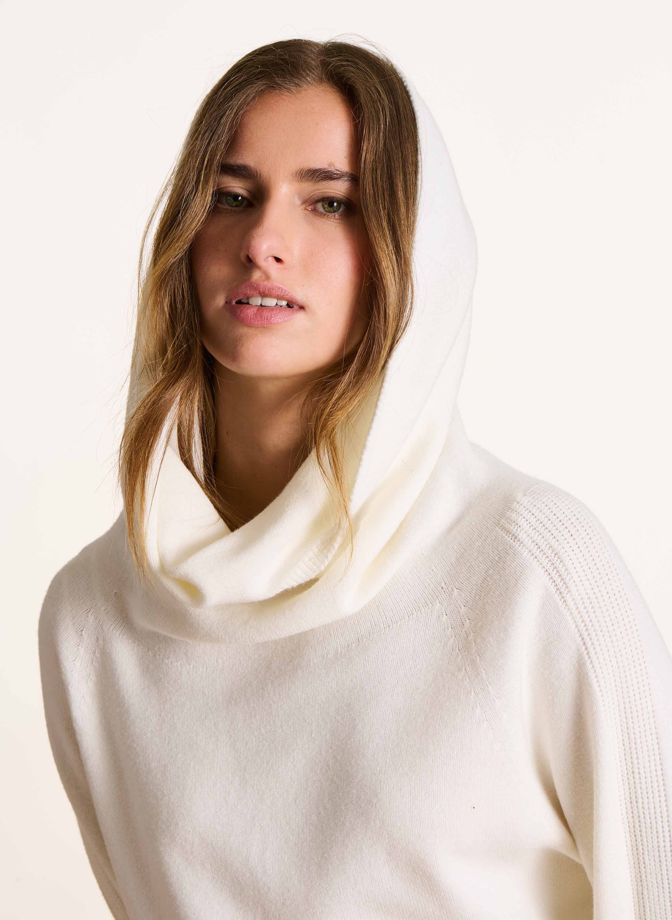 Trui met coltrui LA FEE MARABOUTEE Wit