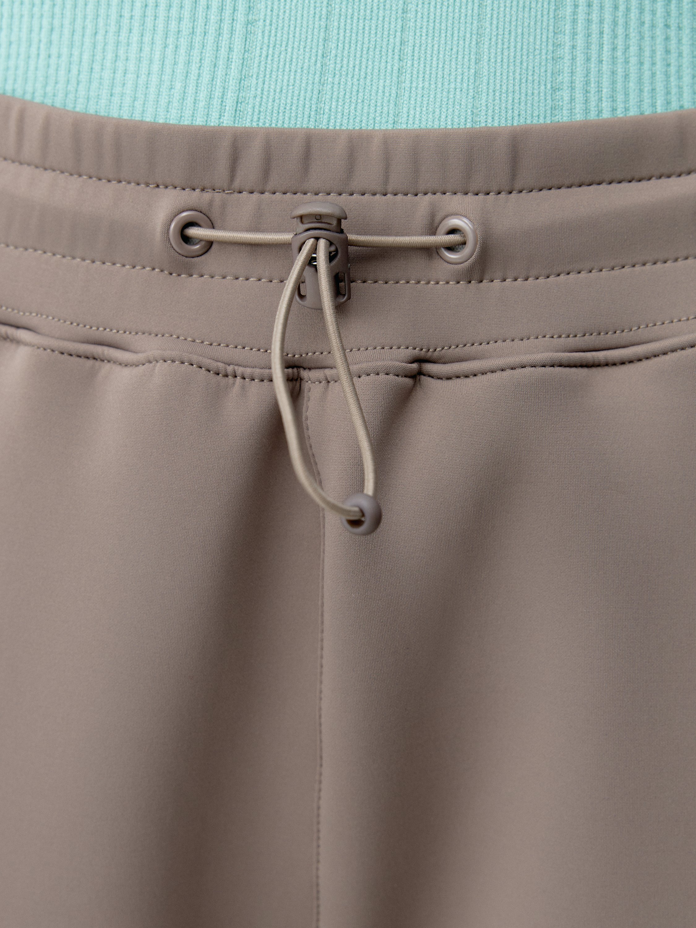 Jogpant athleisure pants BORN Brown