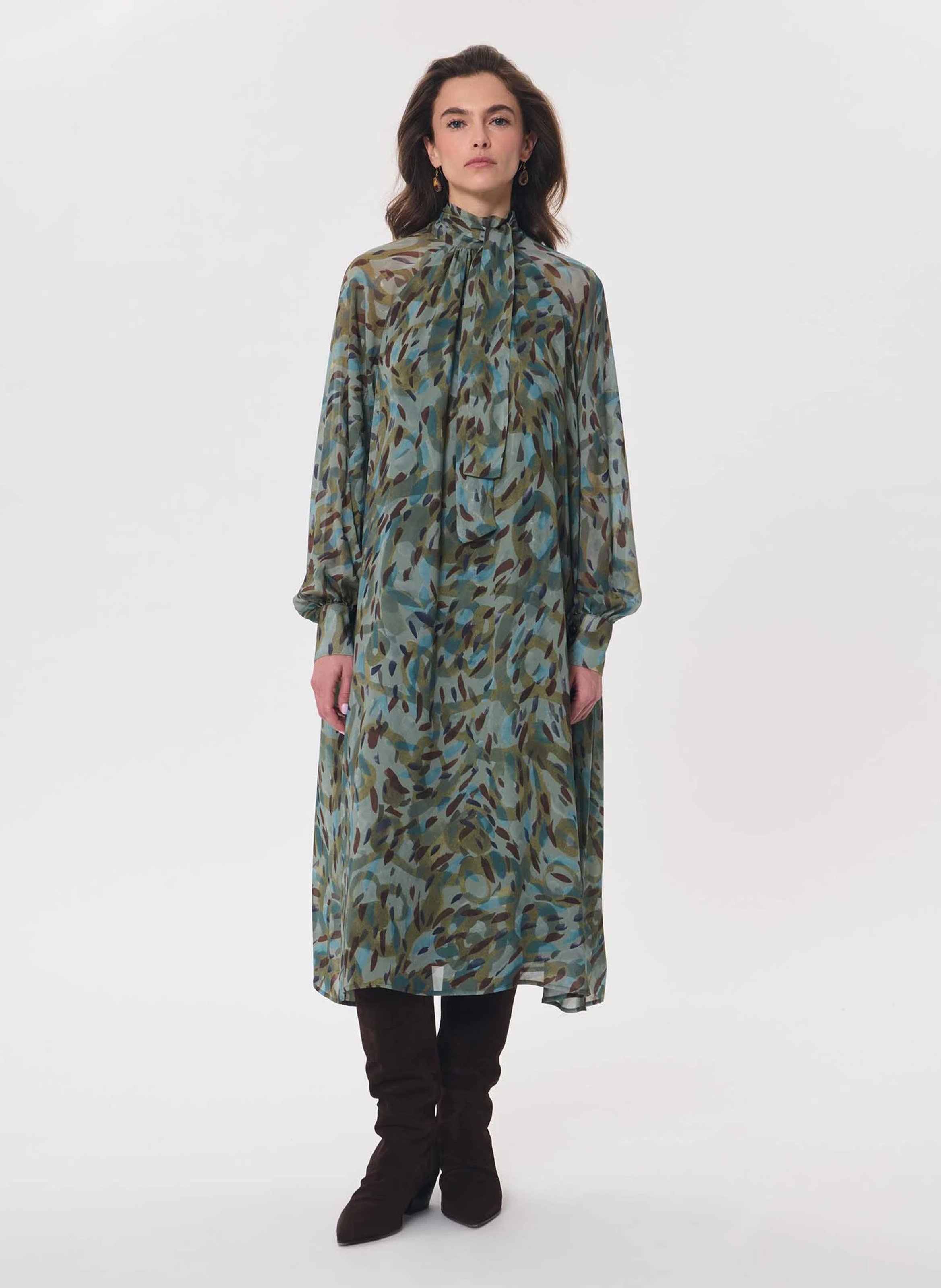 Robe fluide à imprimé fleuri TARA JARMON Bleu