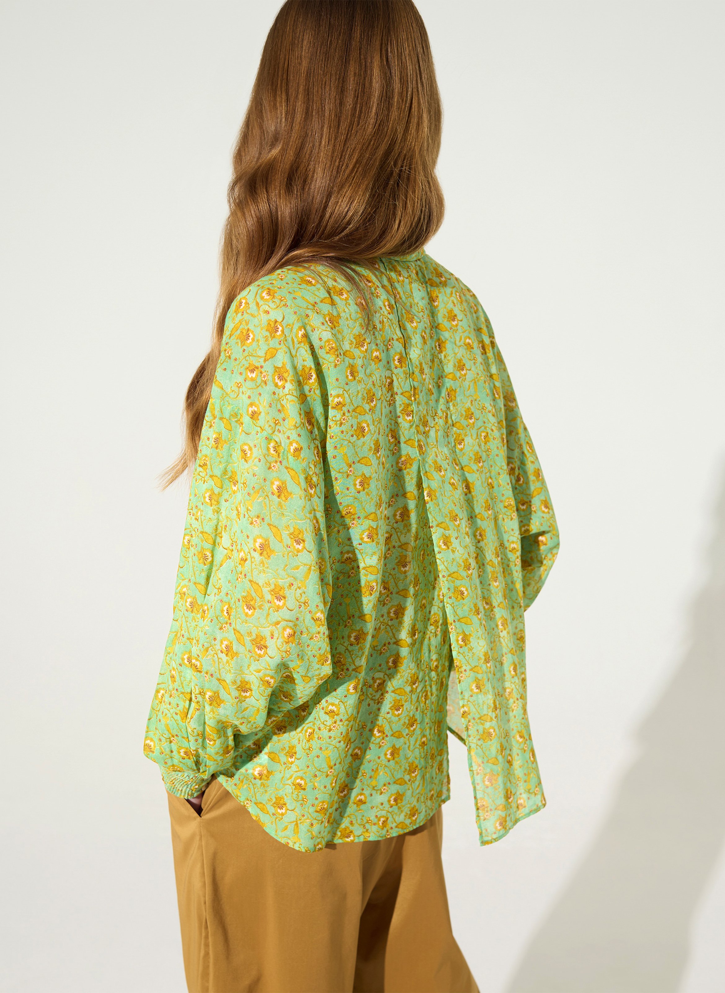 Camisa estampada con cuello clásico COTELAC Verde