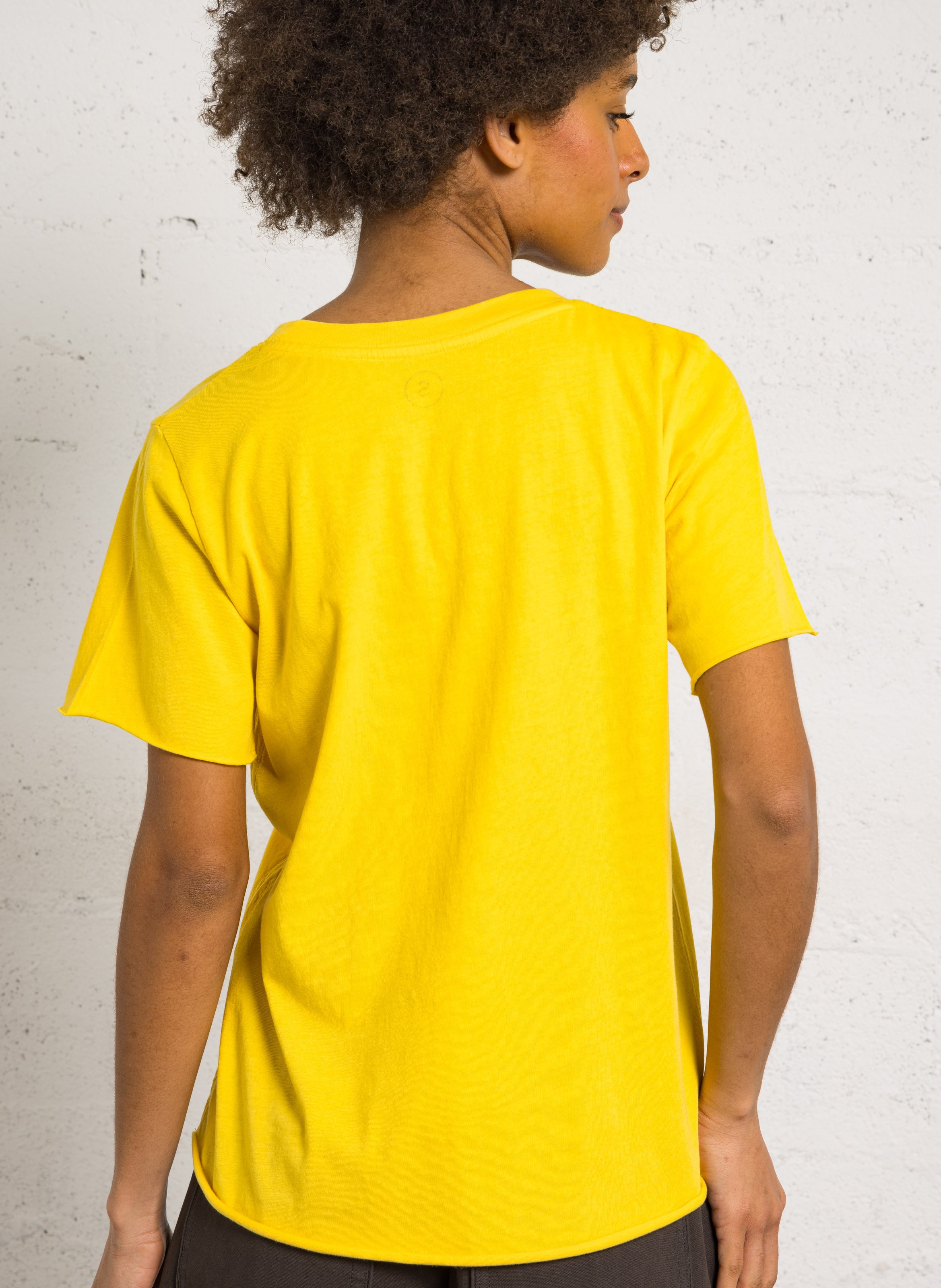 Tee-shirt droit col rond en coton bio LEON & HARPER Jaune