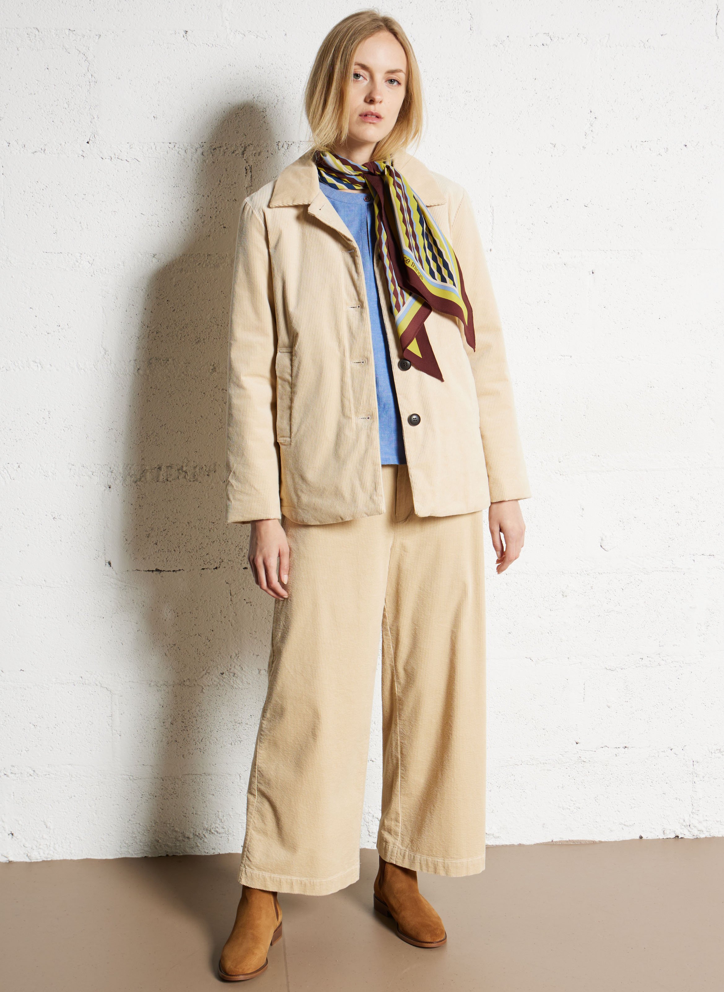 Veste rembourrée col classique en velours côtelé NICE THINGS Beige