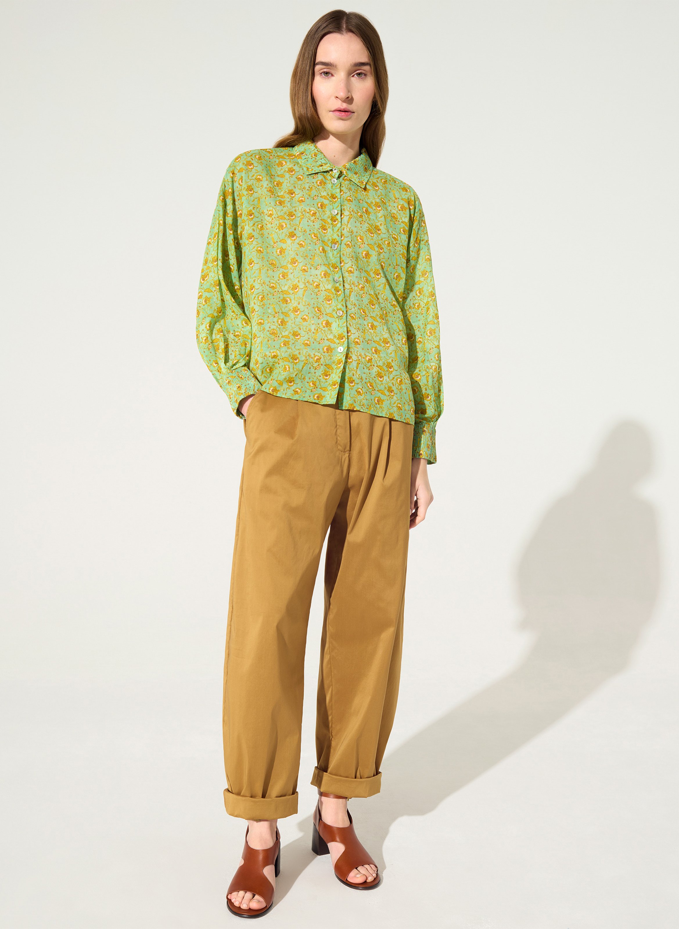 Camisa estampada con cuello clásico COTELAC Verde