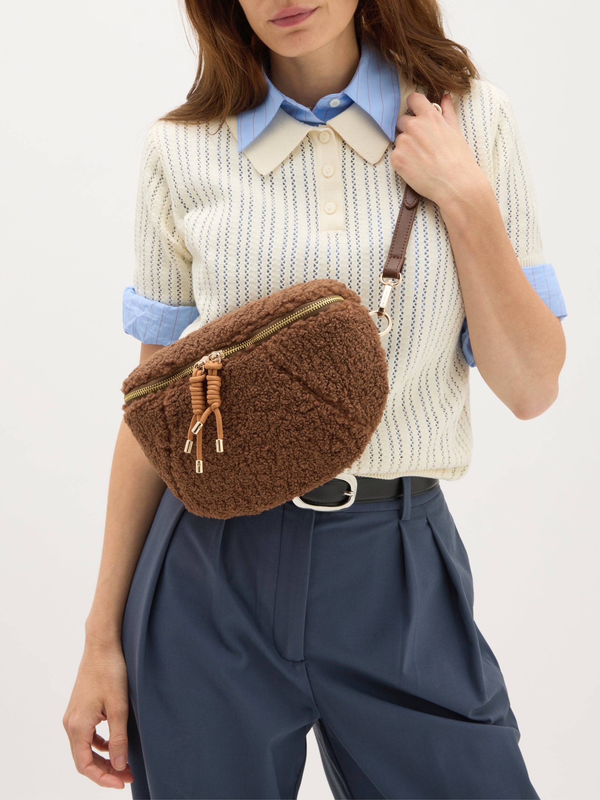 Faux shearling fanny pack | Brown VANESSA WU Women