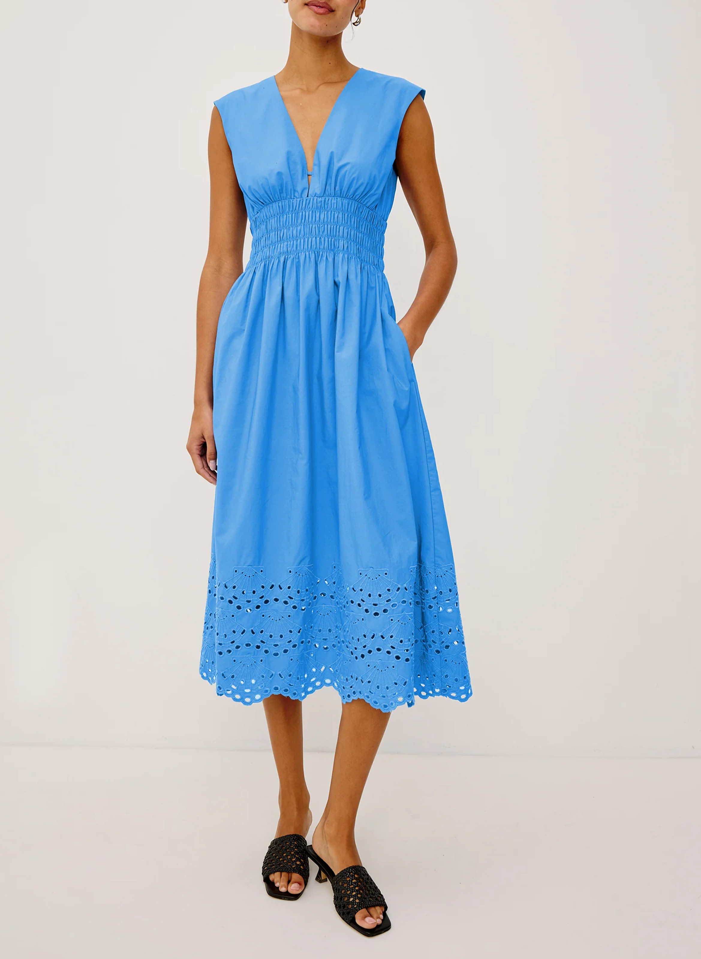 Halflange, katoenen jurk met V-hals RAILS Blauw