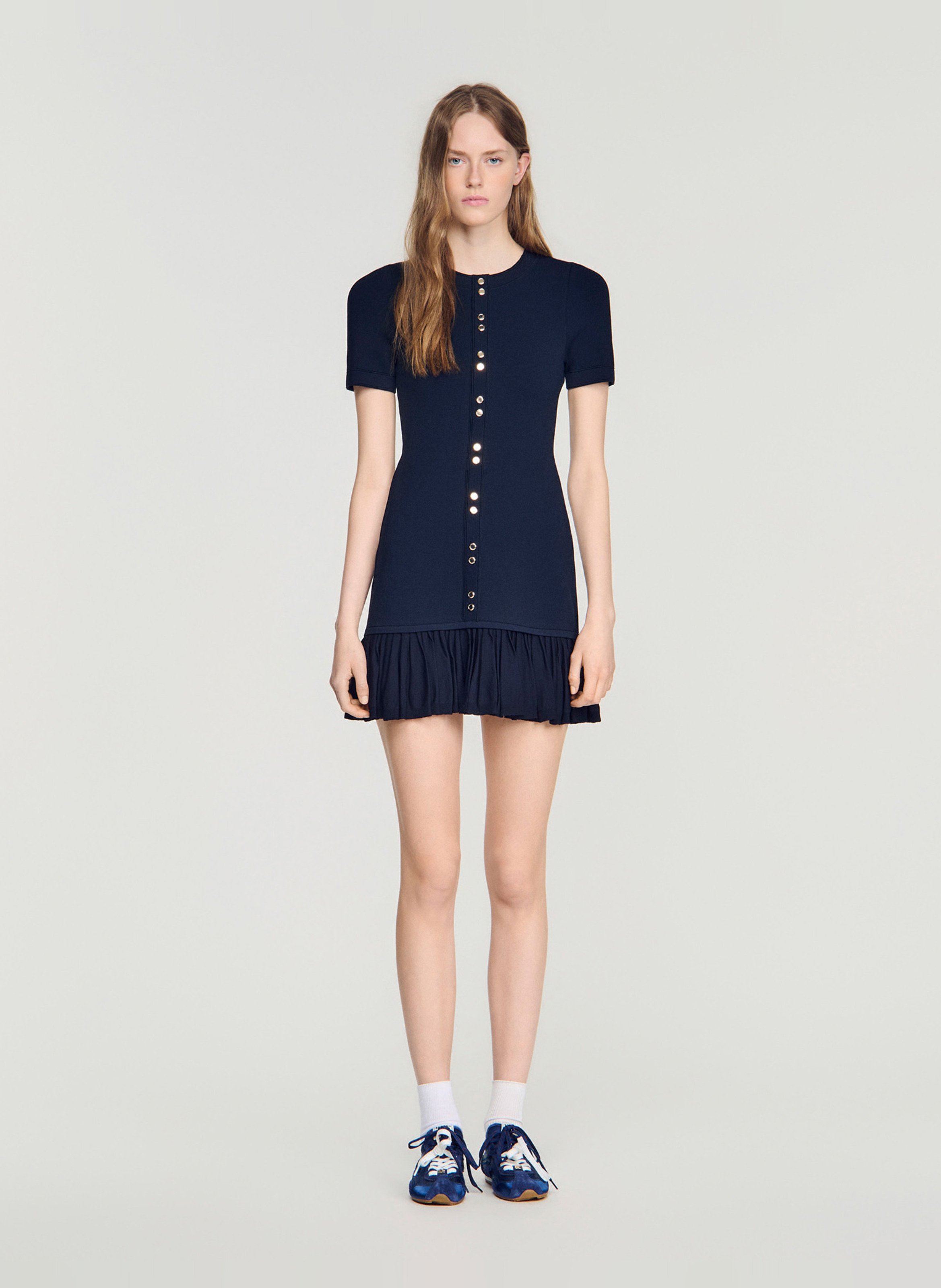 Robe courte ajustée col rond SANDRO Blauw