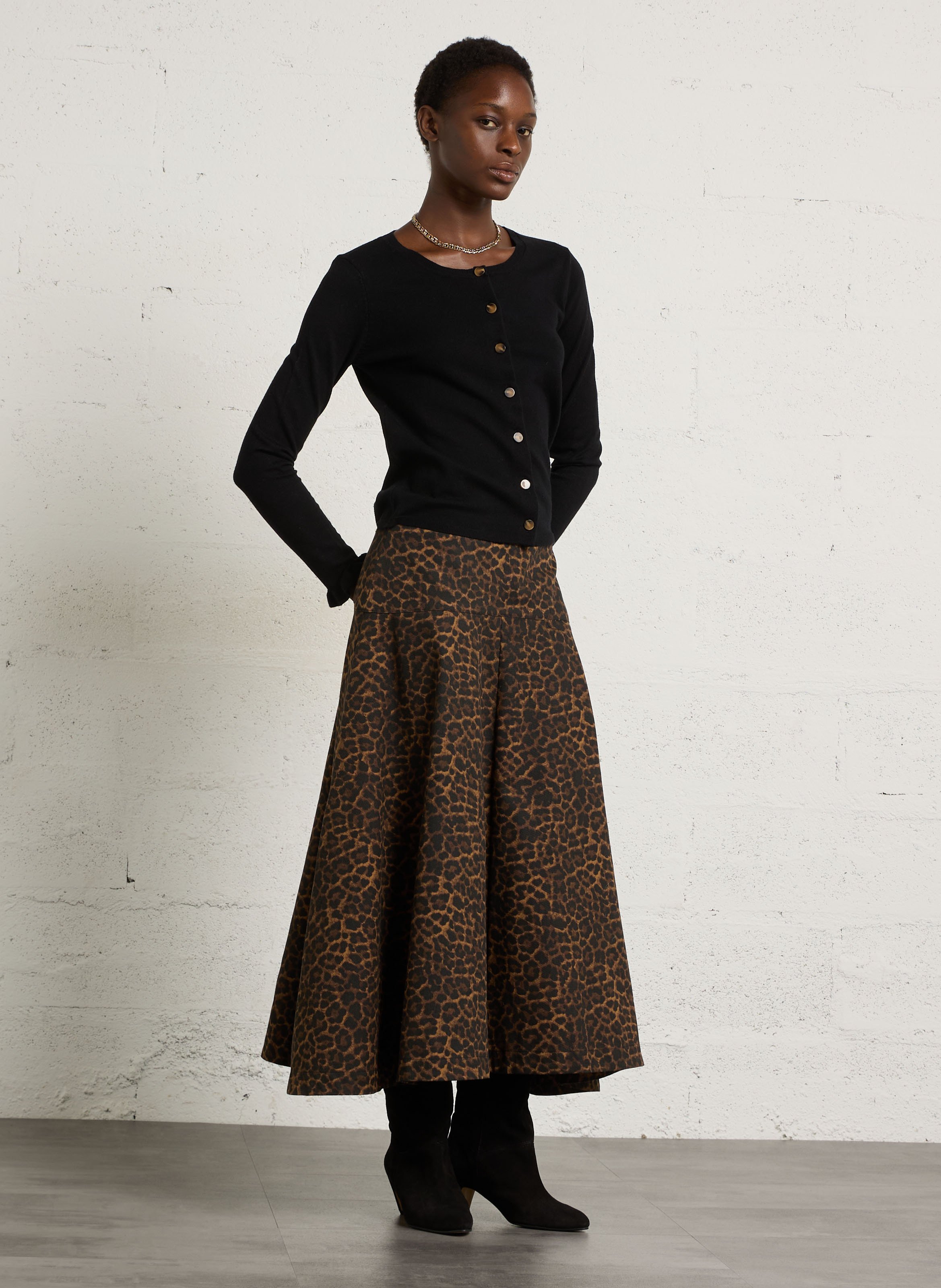 Pull droit col rond en coton mélangé LA PETITE ETOILE Noir