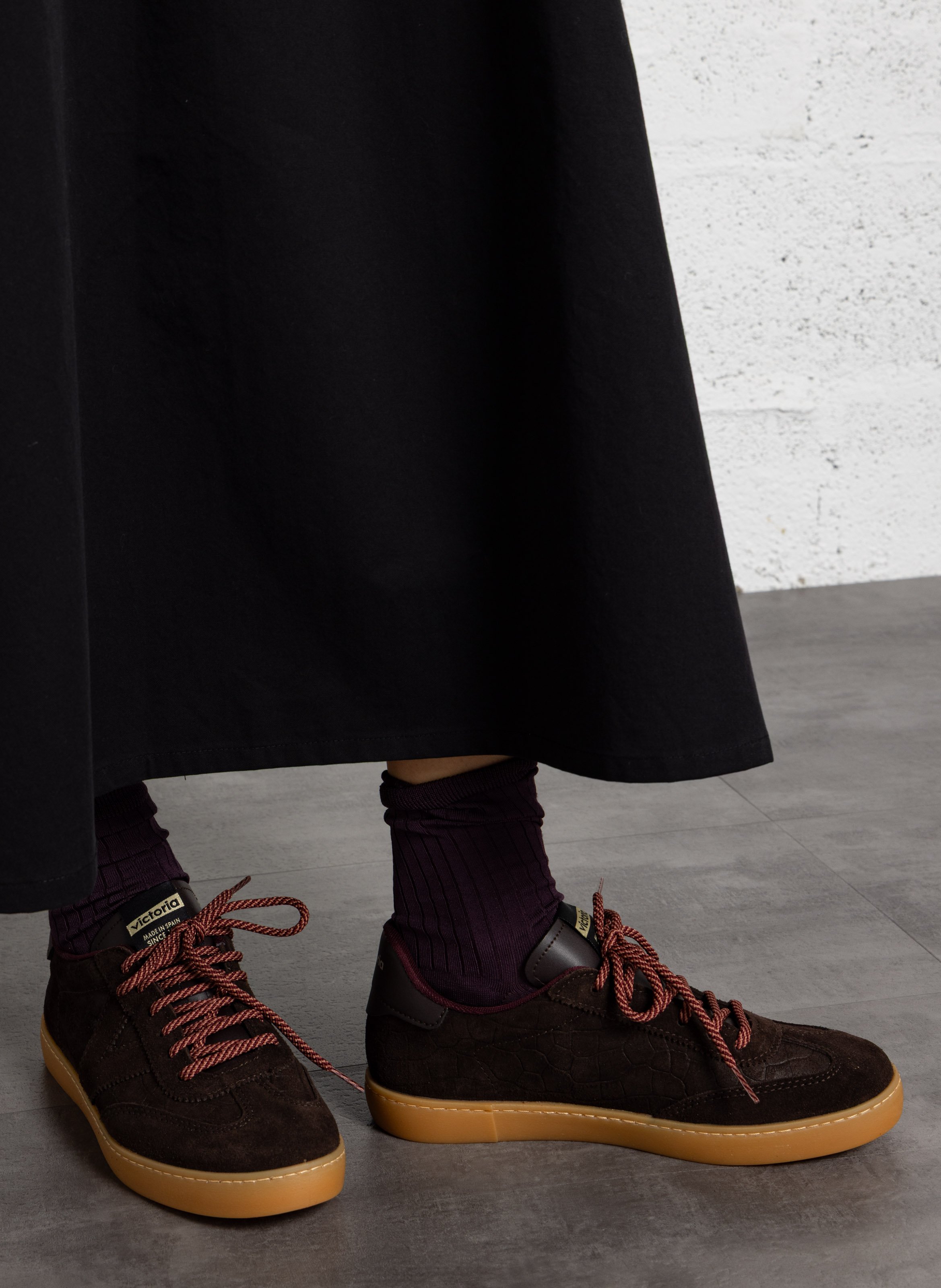 Niedrige Sneaker VICTORIA Braun