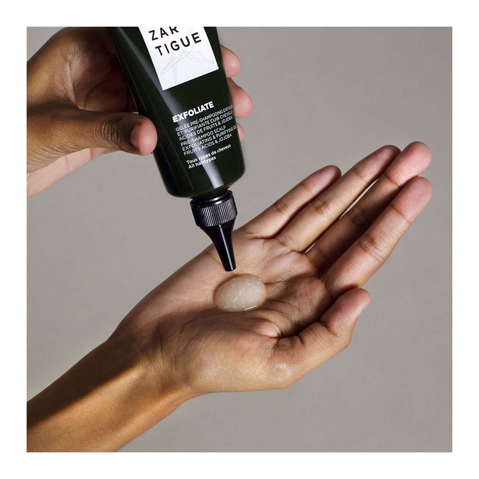 Exfoliate - Exfoliërende pre-shampoo-gel LAZARTIGUE No color