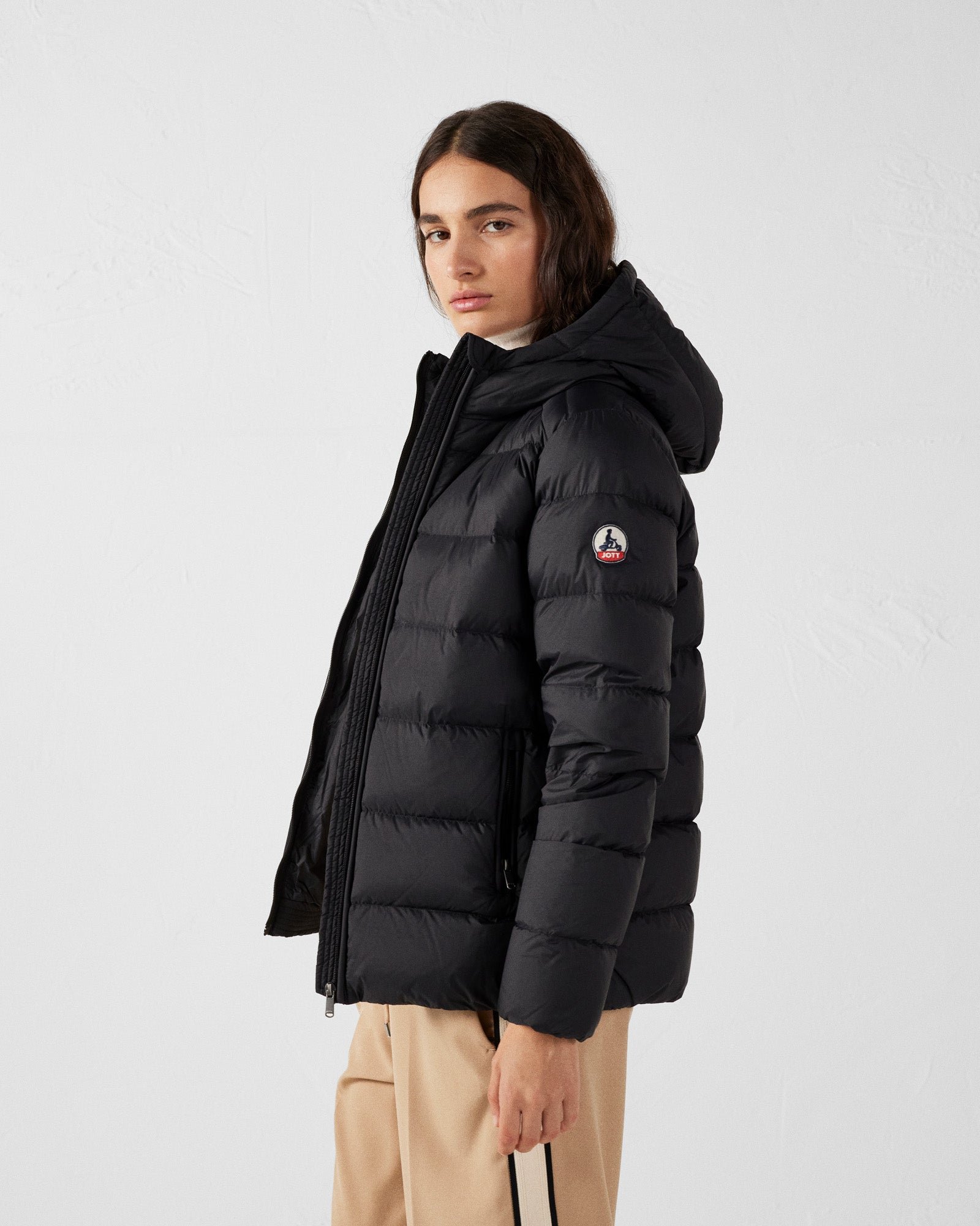 Johanna hooded straight puffer jacket JOTT Black