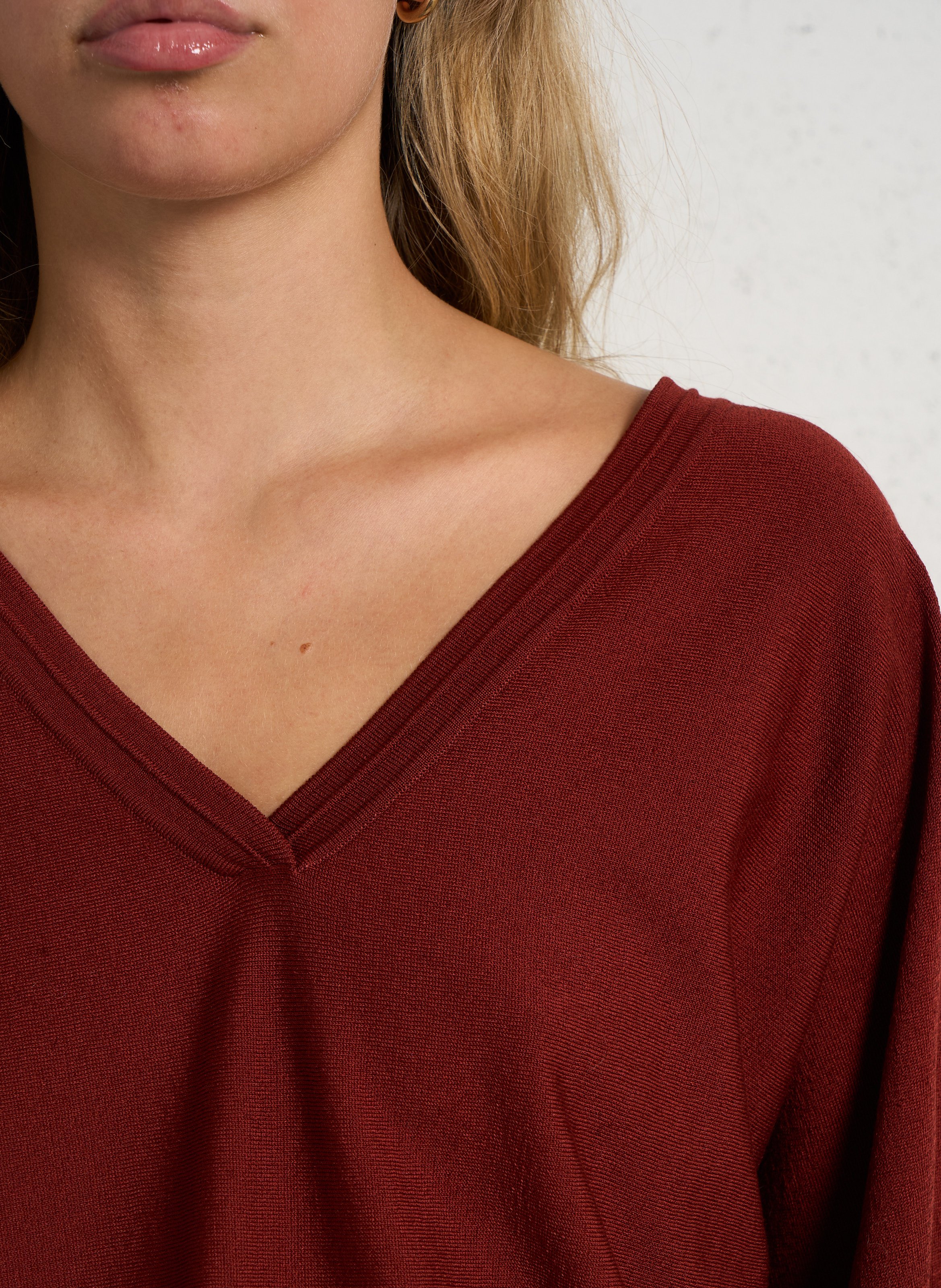 Straight-cut V-neck knit sweater MAISON 123 Red