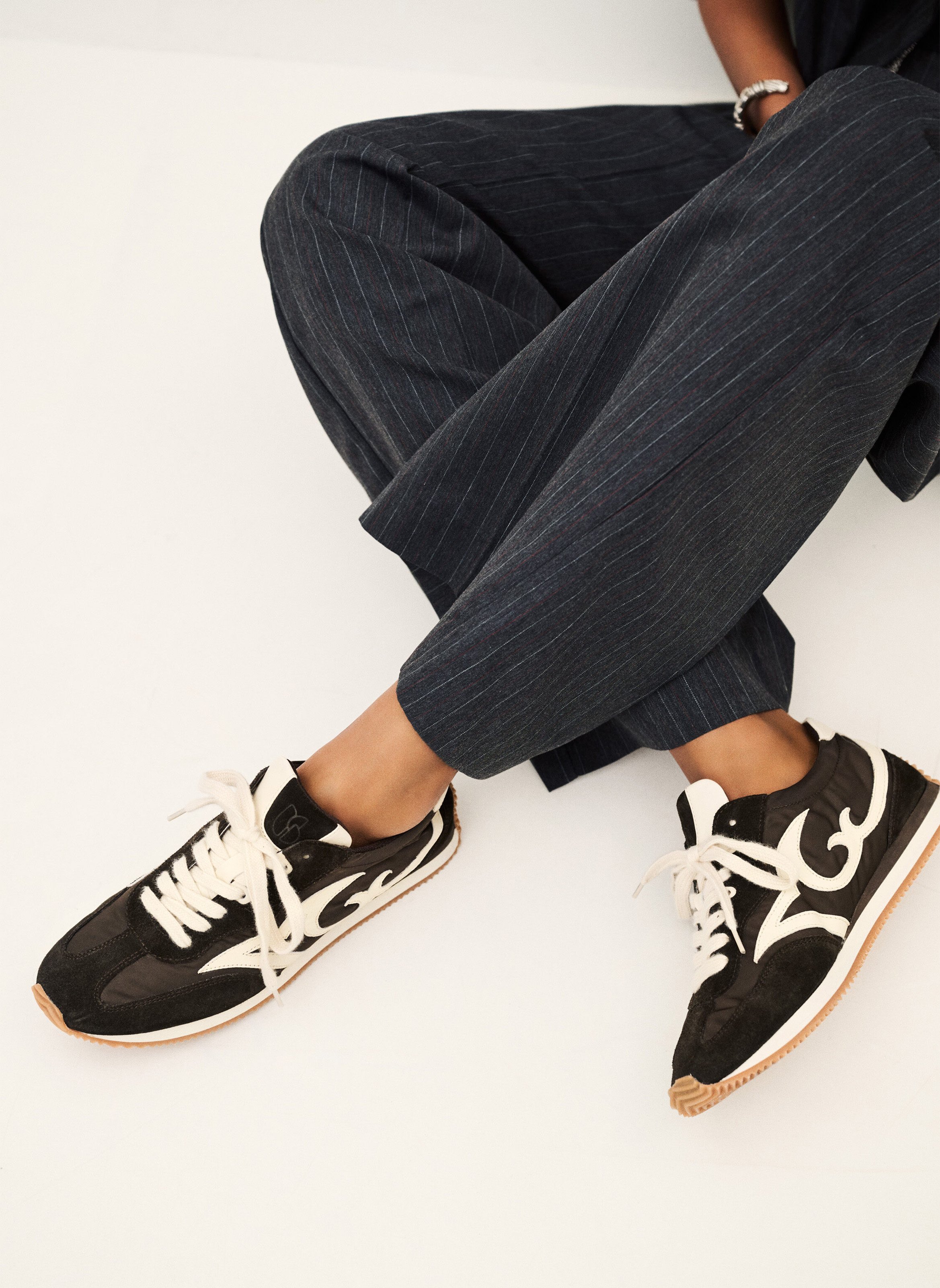 Niedrige Schnür-Sneaker aus Leder BA&SH Braun