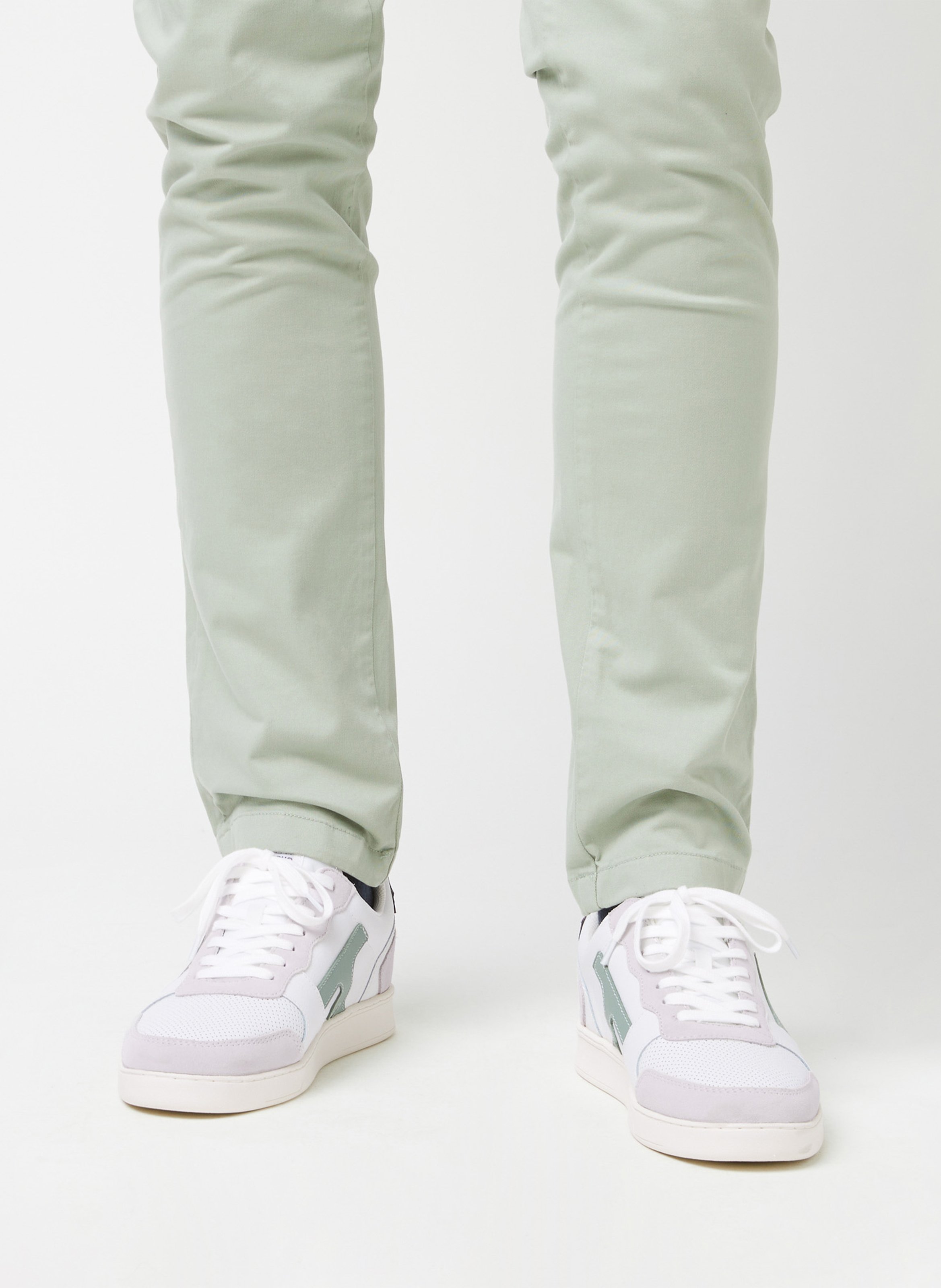 Niedrige Ledersneaker FAGUO Weiss