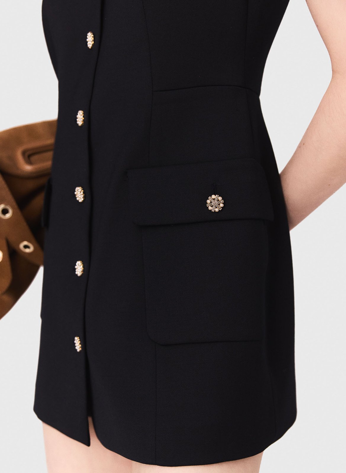 Tailliertes Kleid mit V-Ausschnitt MAJE Blau