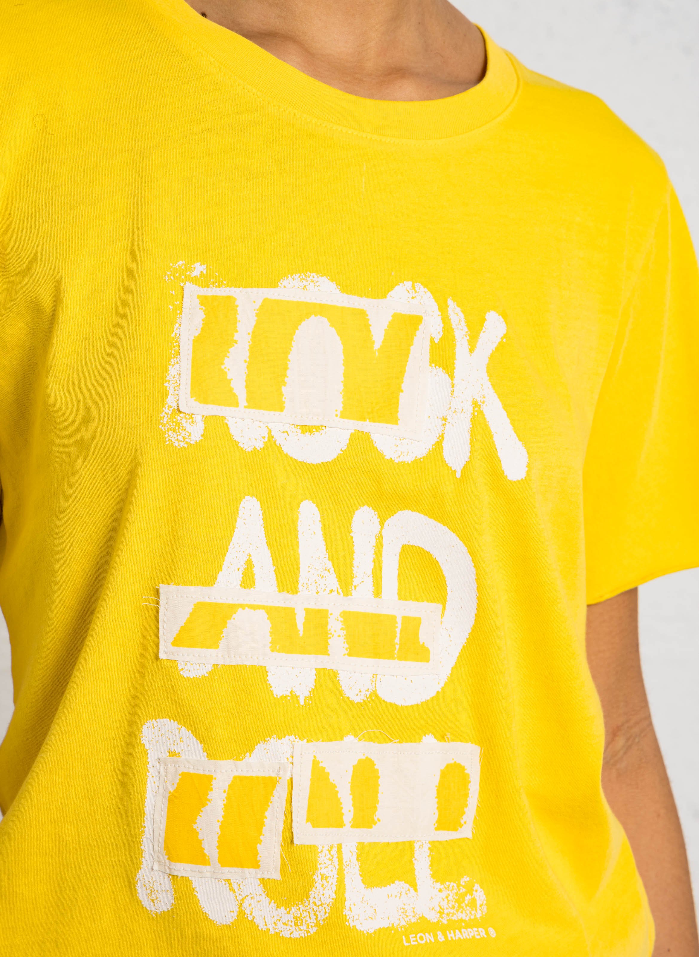 Tee-shirt droit col rond en coton bio LEON & HARPER Jaune