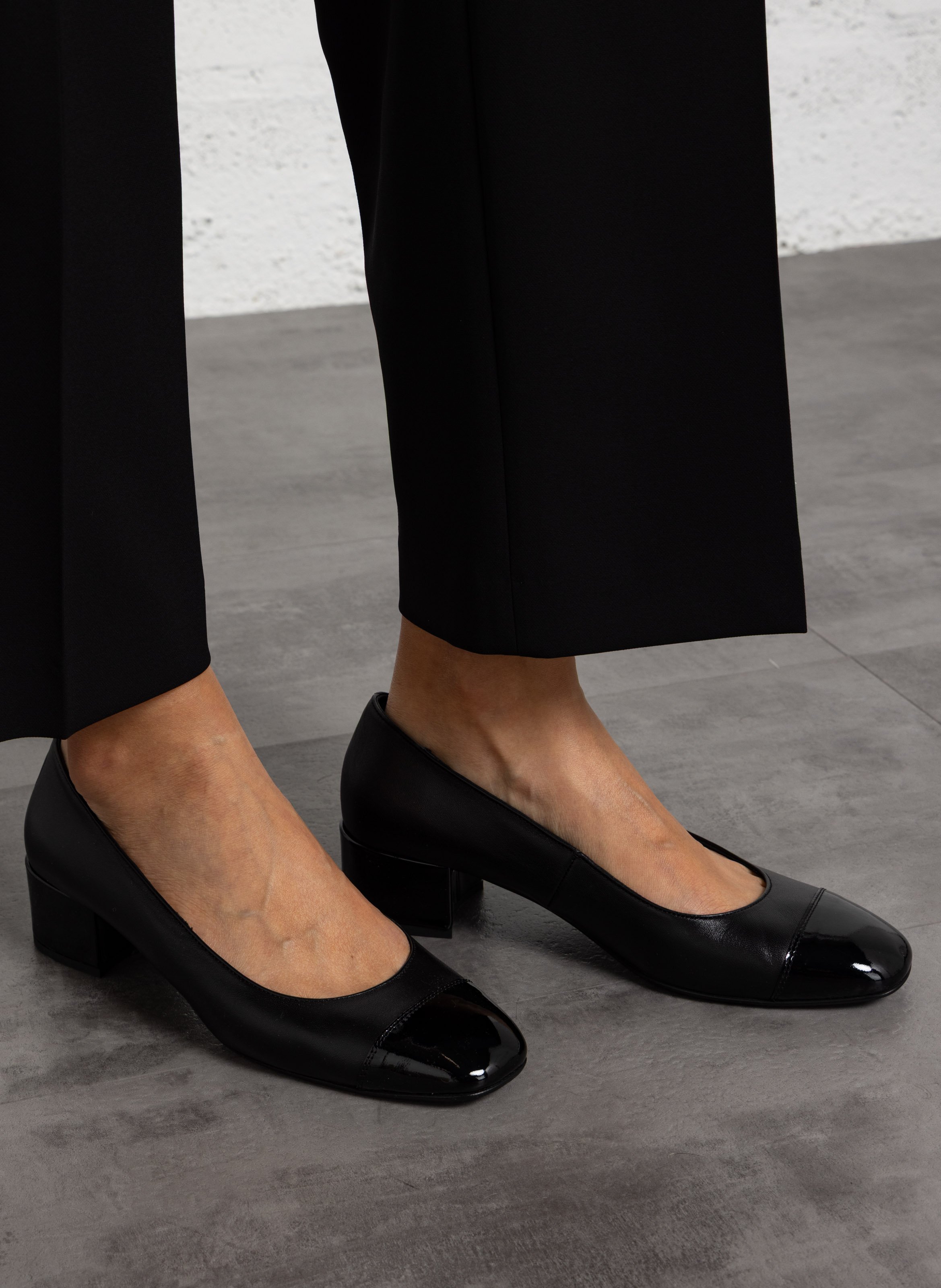 Heeled suede ballet pumps REQINS Black