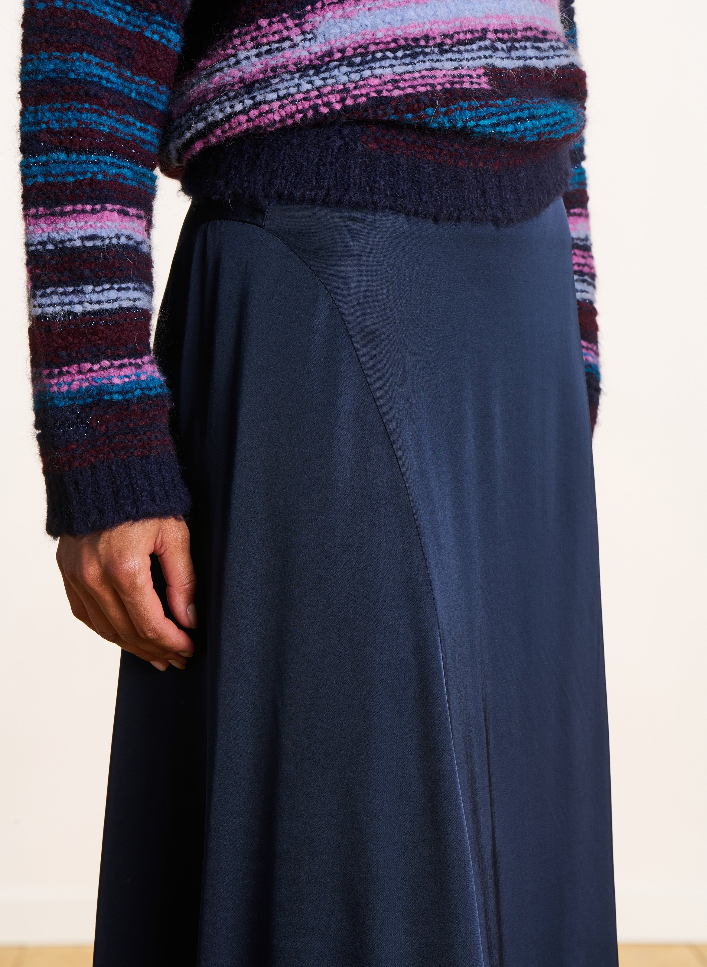 Lange, glanzende rok LA FEE MARABOUTEE Blauw