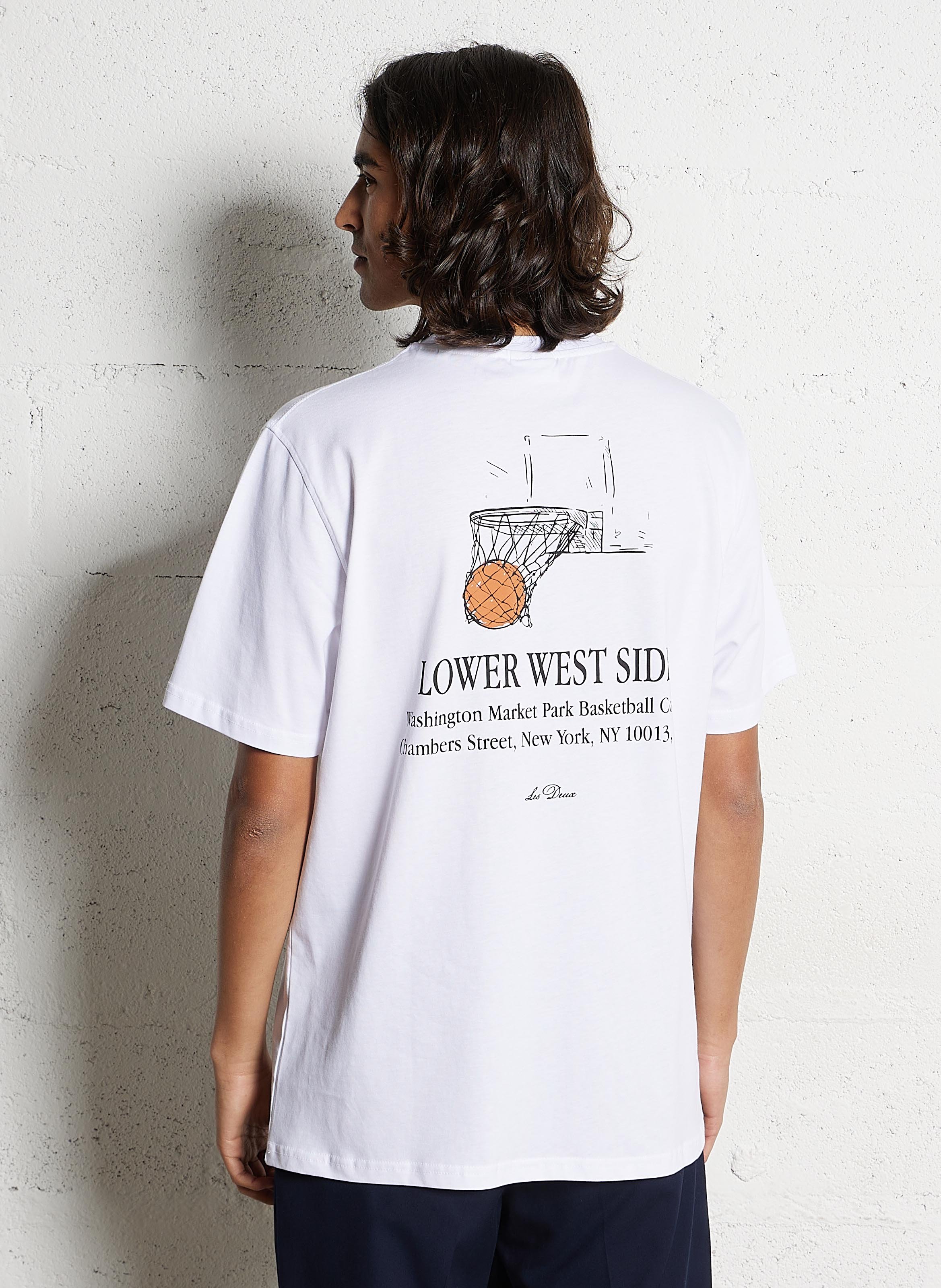 Gerader Rundhalsausschnitt T-Shirt mit Bio-Baumwoll-Print LES DEUX Weiss