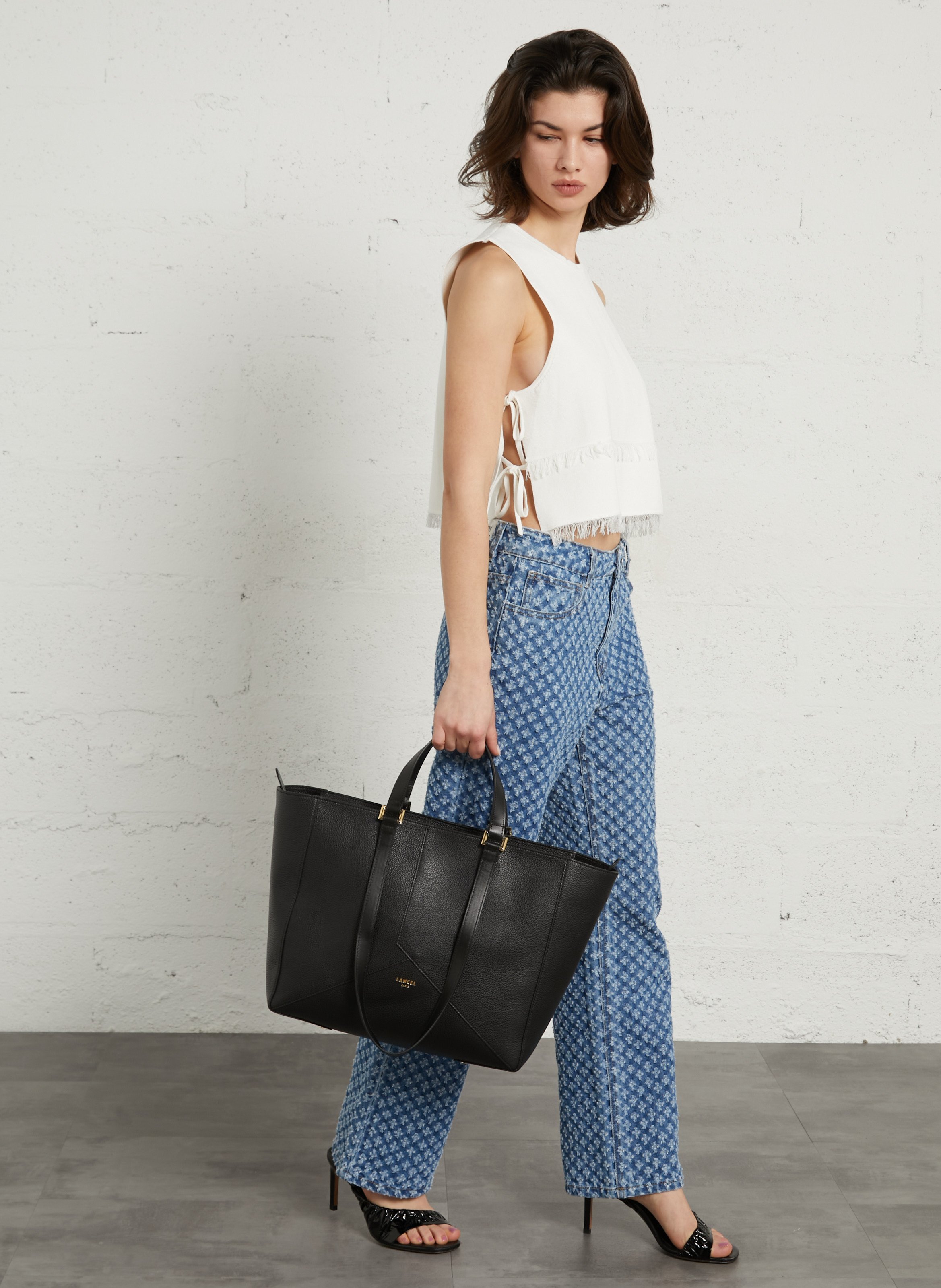 Einfarbige Ledertasche LANCEL Schwarz