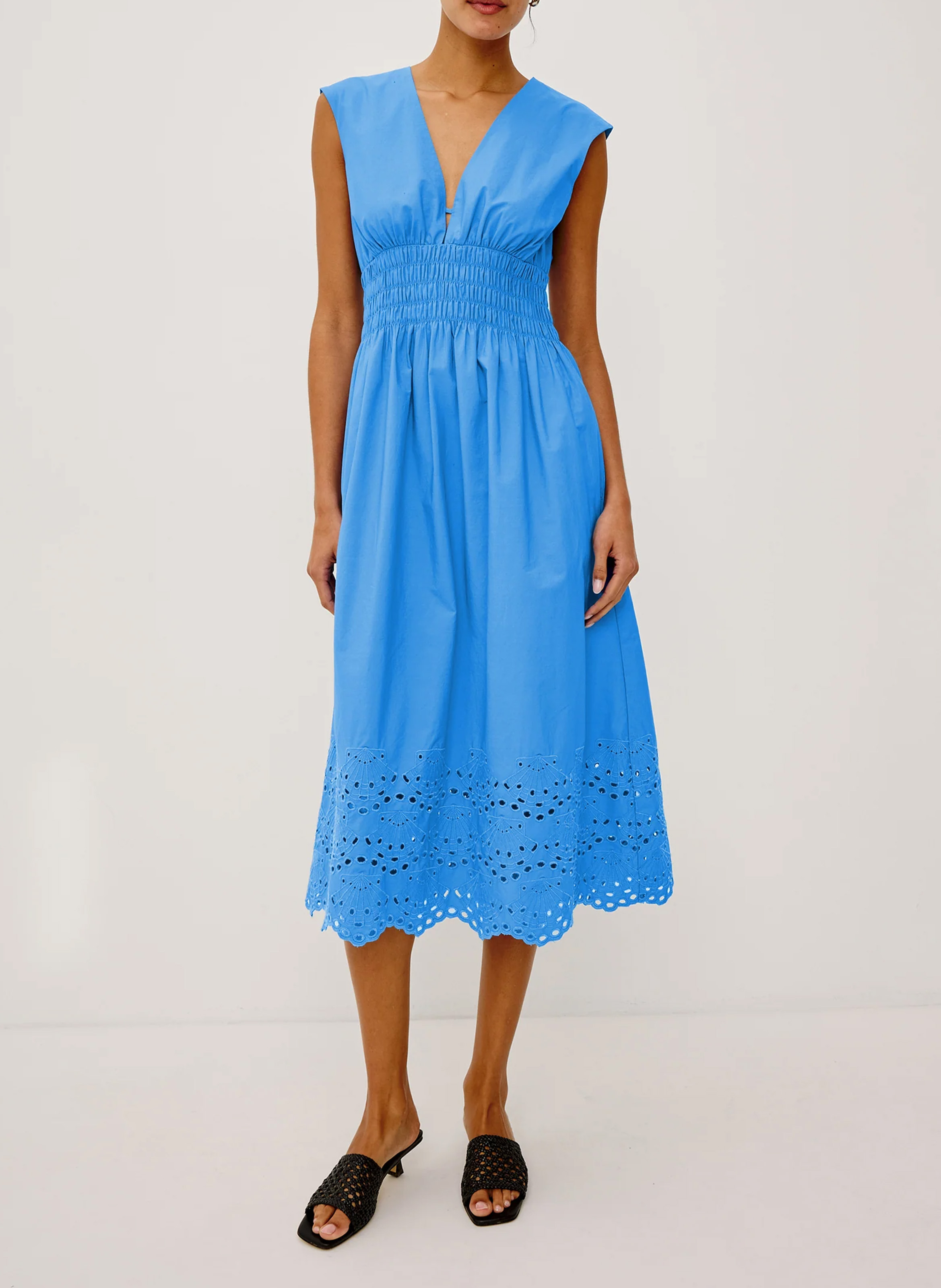 Halflange, katoenen jurk met V-hals RAILS Blauw