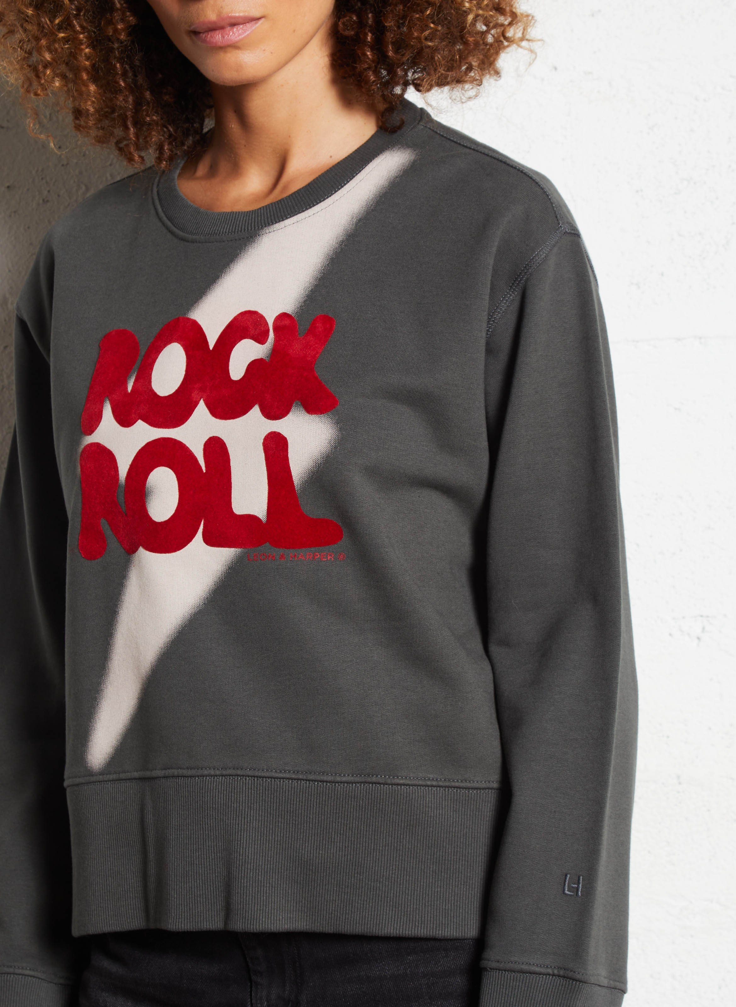 Rechte sweater met ronde hals en zeefdruk LEON & HARPER Grijs