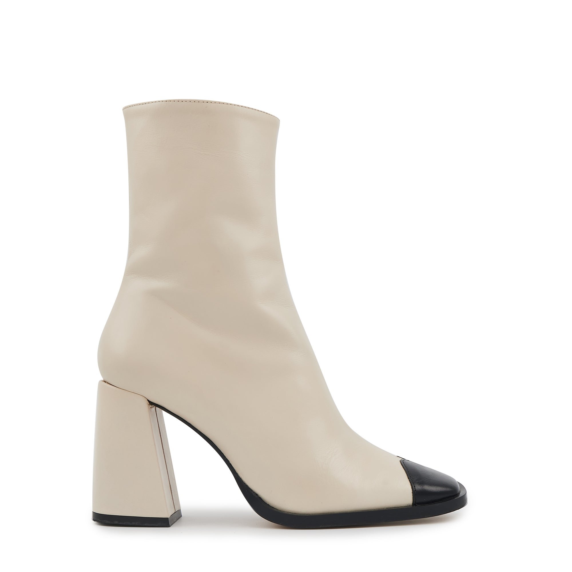 Margot leather and BONS BAISERS PARIS Beige