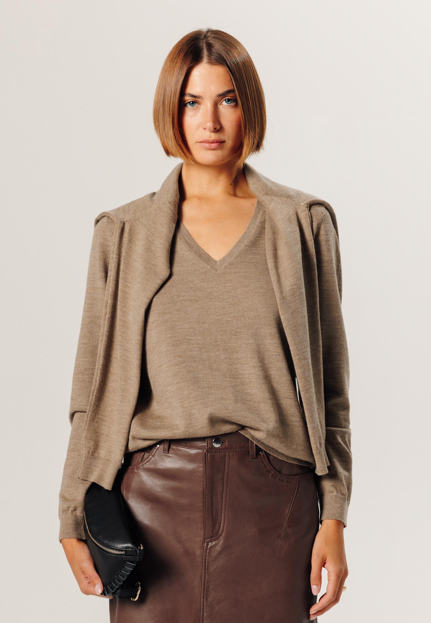 Bunelle wool V-neck sweater RODIER Beige