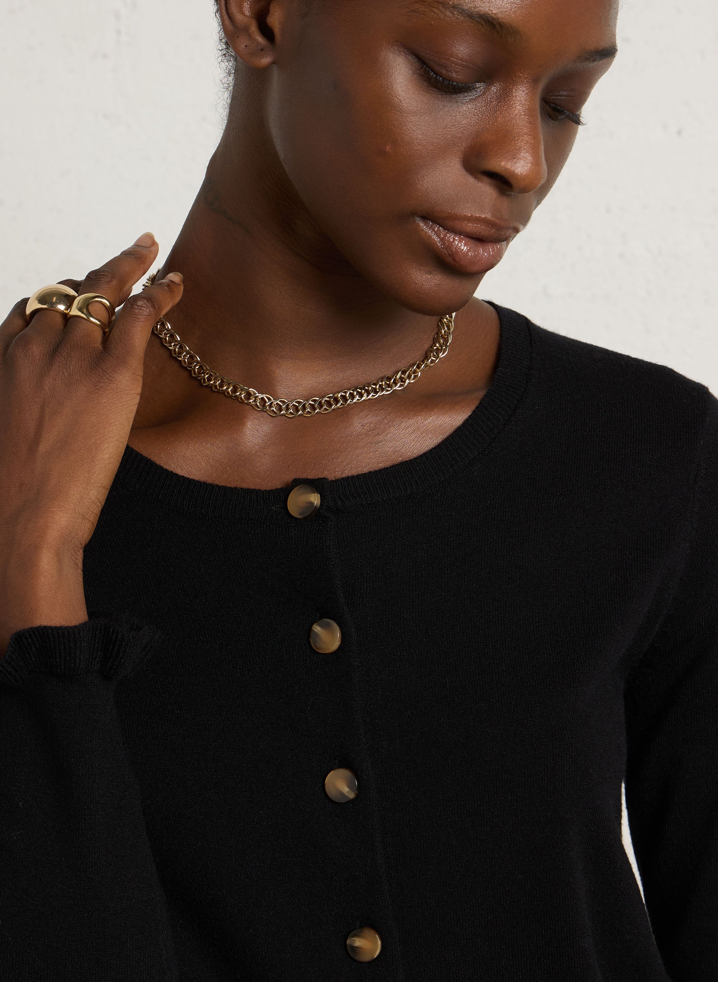 Pull droit col rond en coton mélangé LA PETITE ETOILE Noir