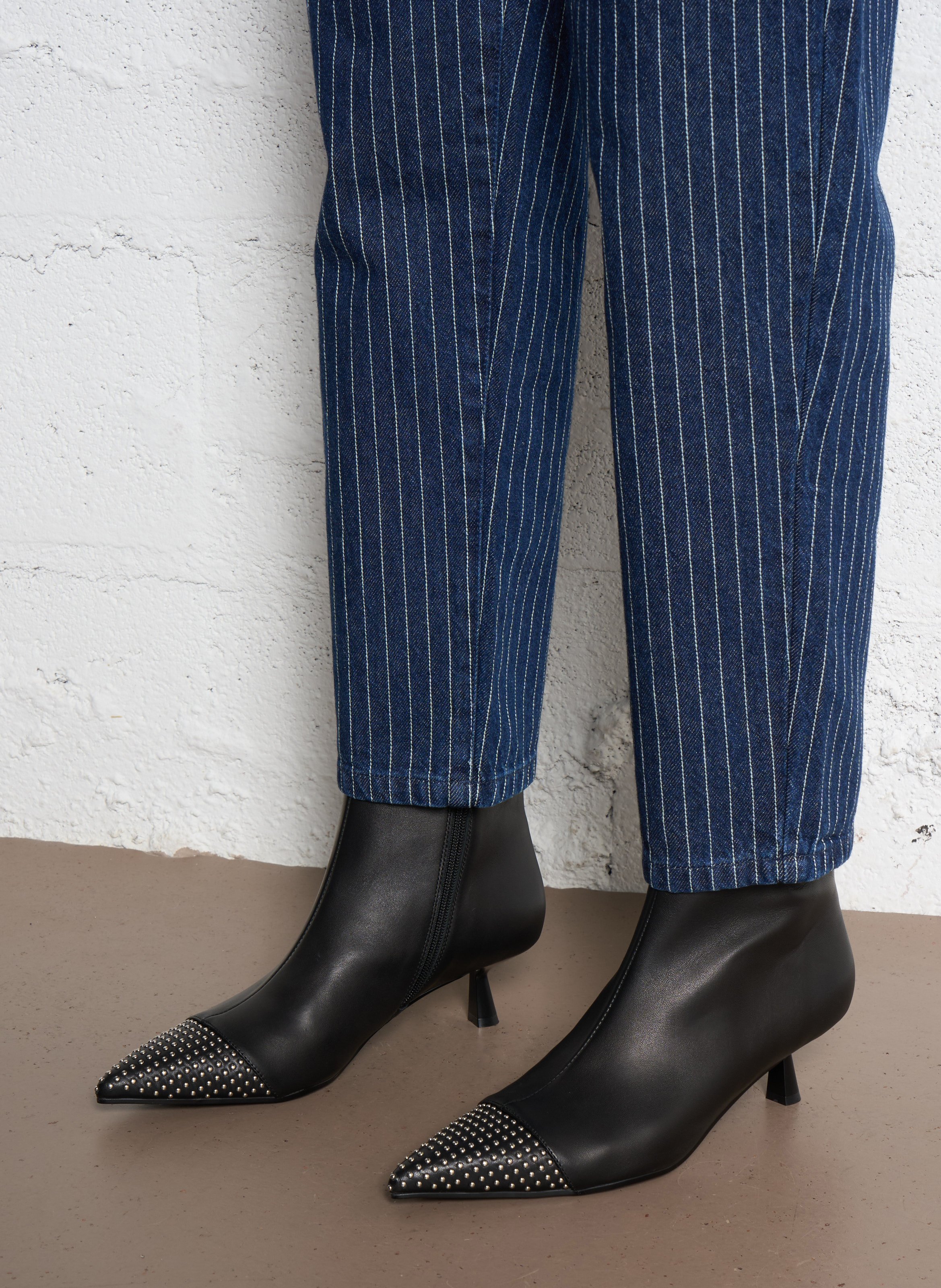 Bianca leather ankle boots BIBI LOU Black